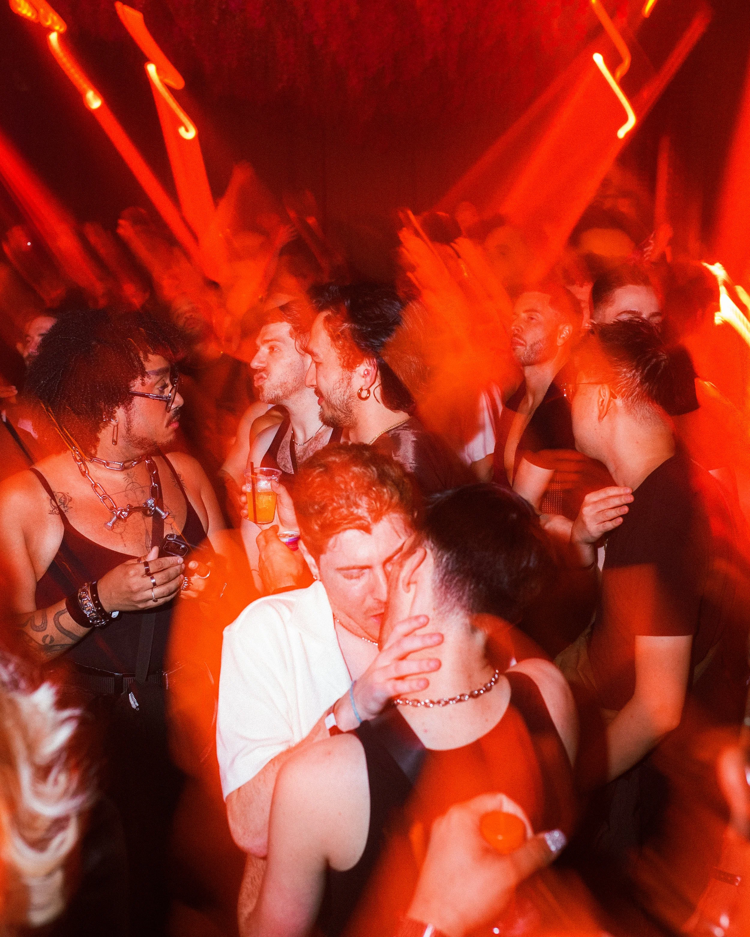 Ultramaroon_4.8.26_NYC_RolandFitz-72.jpg