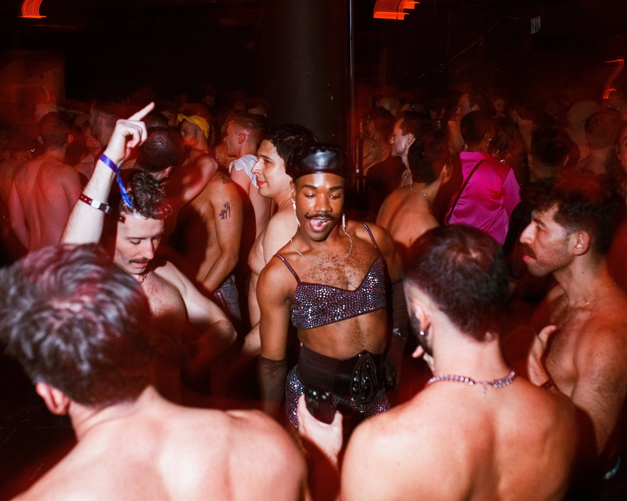 Ultramaroon_4.8.26_NYC_RolandFitz-83.jpg