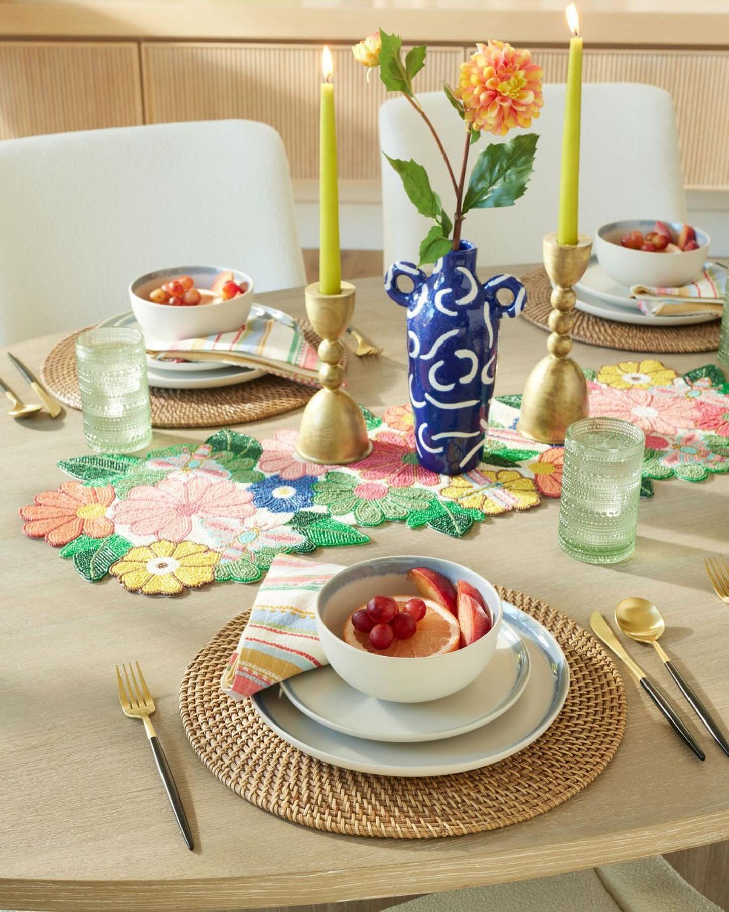 Three beautiful and spring-forward table settings styled by the talented Jane Hartmann (@janehartmannstylist) for @worldmarket. 🍽 Which one is more your vibe? Comment below! 

LuLu Stylist: Jane Hartmann / @janehartmannstylist
LuLu Styling Assistant