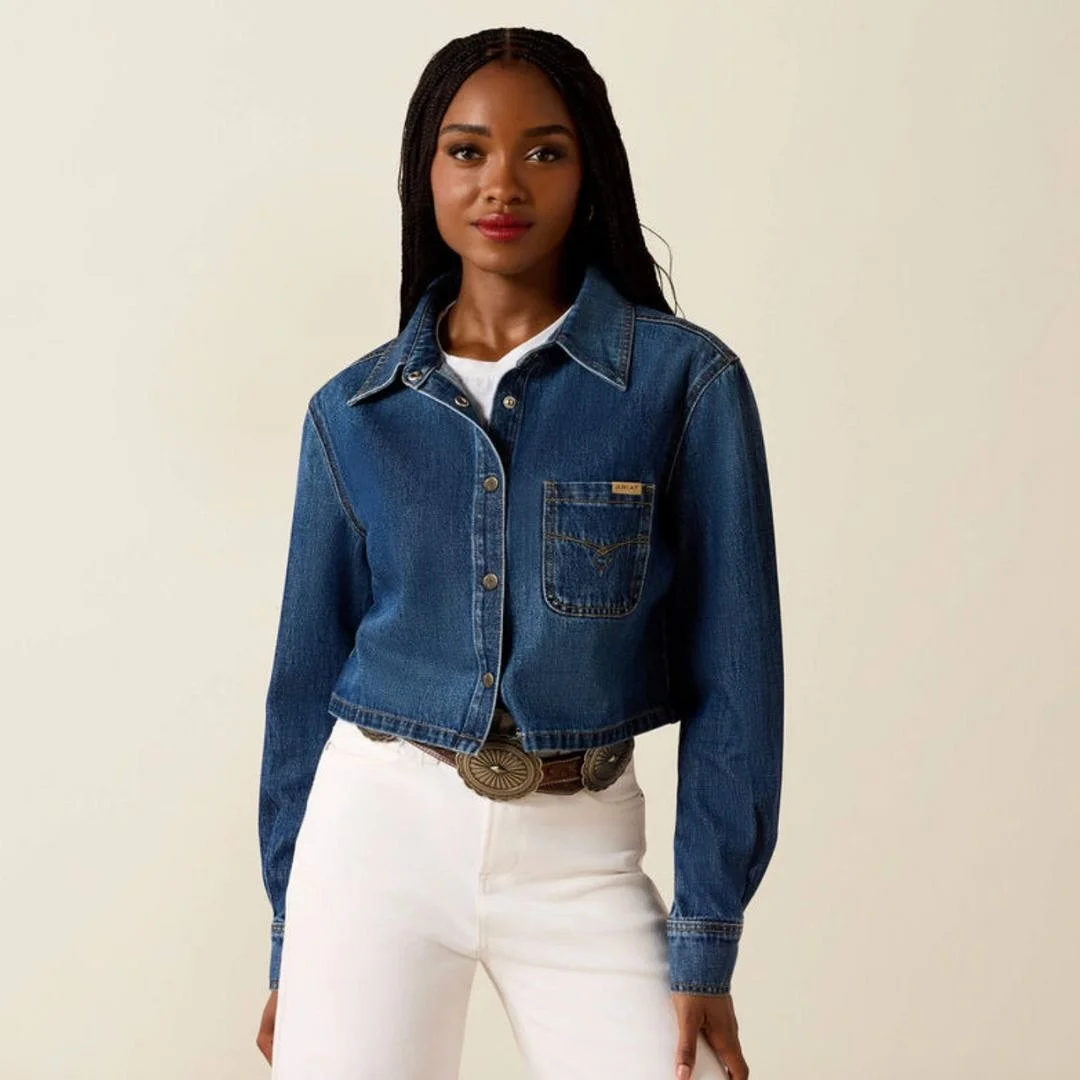 Styling by LuLu Emerging Artist Sally Skelton (@sally_skelton) for @ariatinternational

Art Direction: Nancy Ogami 
Photographer: Josh LaCunha / @the_lacunha 
Digital Tech: Brad Wenner / @bradwenner.digital 
Brand Stylist: Emerson Aquino / @the.emers