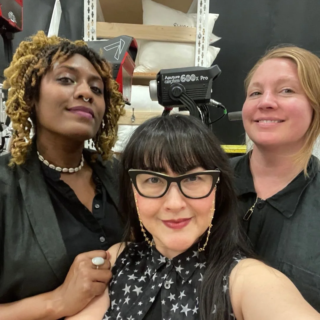Some recent behind the scenes shots of our teams on set. Good vibes all around. 💖 

1) LuLu Assistant Micah Morris (@maniacalmicah), LuLu Artist Nichole Kreglow (@nichole.kreglow), and LuLu Assistant Jessica Robin at @potterybarn
2) LuLu Assistant H