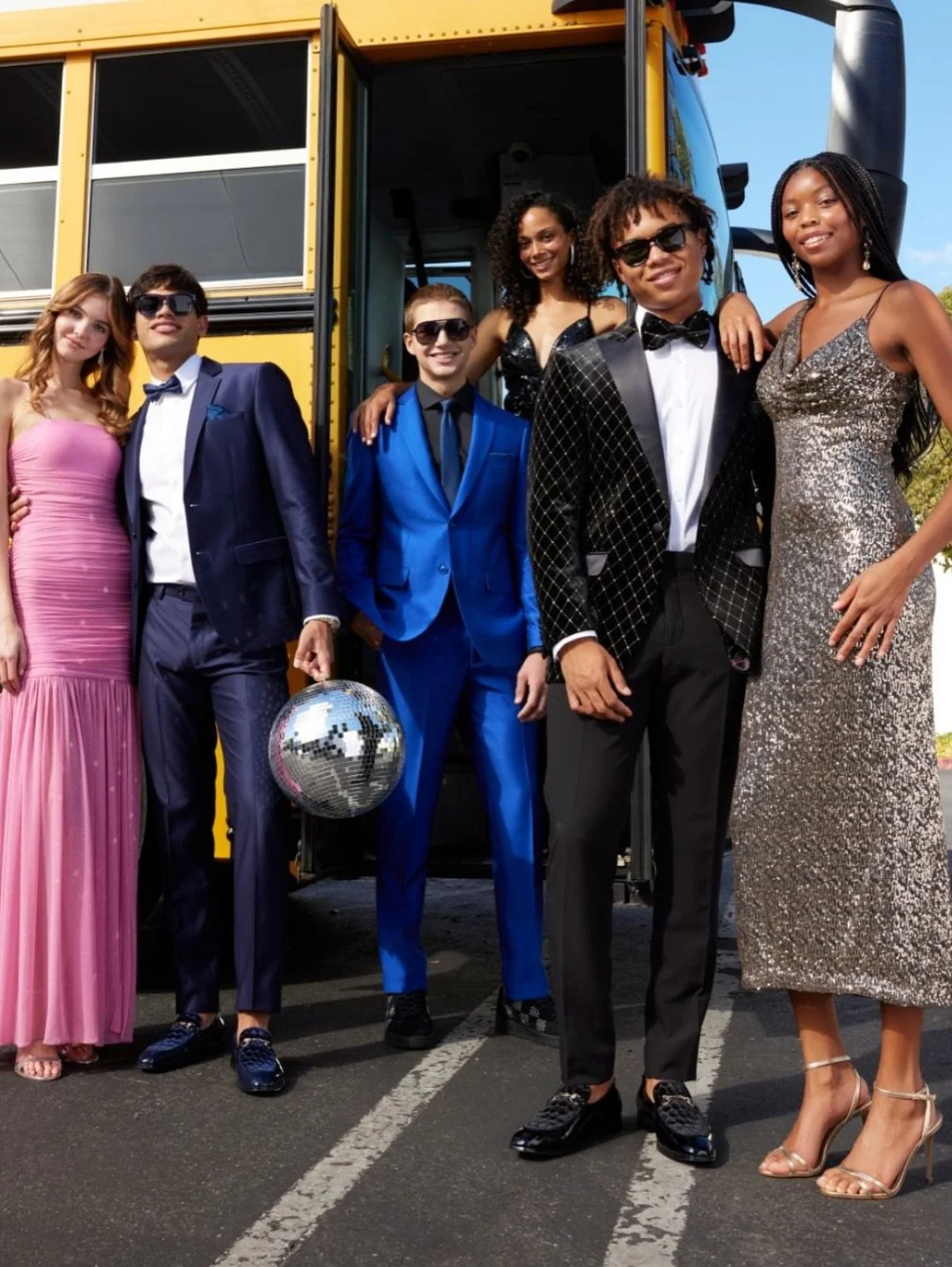 It&rsquo;s that time of year again! Looking sharp thanks to flawless tailoring by Blackbird Tailors Malia May (@tikimalia), Nichole Kreglow (@nichole.kreglow), Anna Prisekin (@thegirlwithnoboss), John DeBoer, and Hemant Khatri for @kgfashion. 🪩✨

Cr