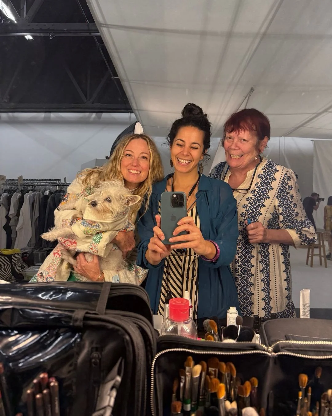 Blackbird tailors Heather Sansky (@heather_sansky) and Laura Hazlett (@laurahazlettdesign) with LuLu Assistant Nina Sawant (@_ninauiu_) and the famous @dolly.on.set behind the scenes at @gapfactory. 💙