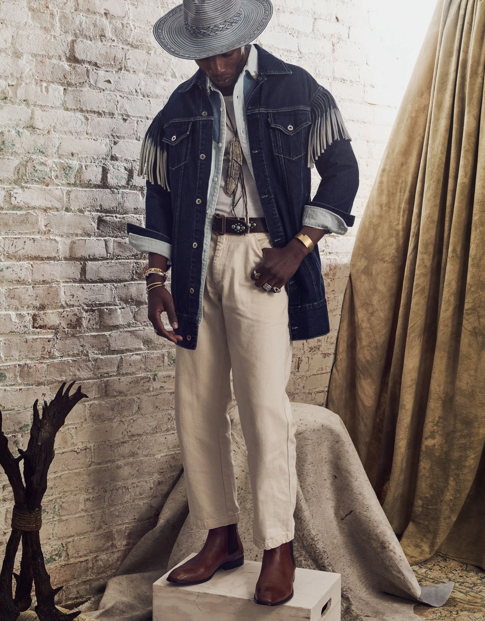 Nichole Kreglow_fashion_2023_1214_photo and set design Brendan Mainini_art direction Fidel Lirio_14.jpg