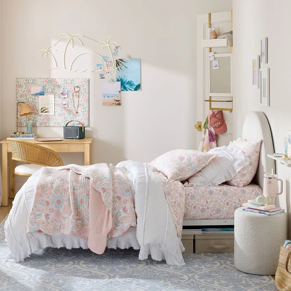 Jane Hartmann_2026_0518_Pottery Barn Teen_Misc_10.jpeg
