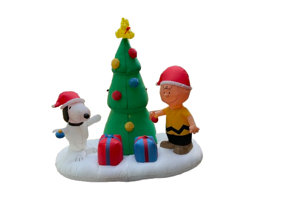 6.5ft Peanuts tree scene