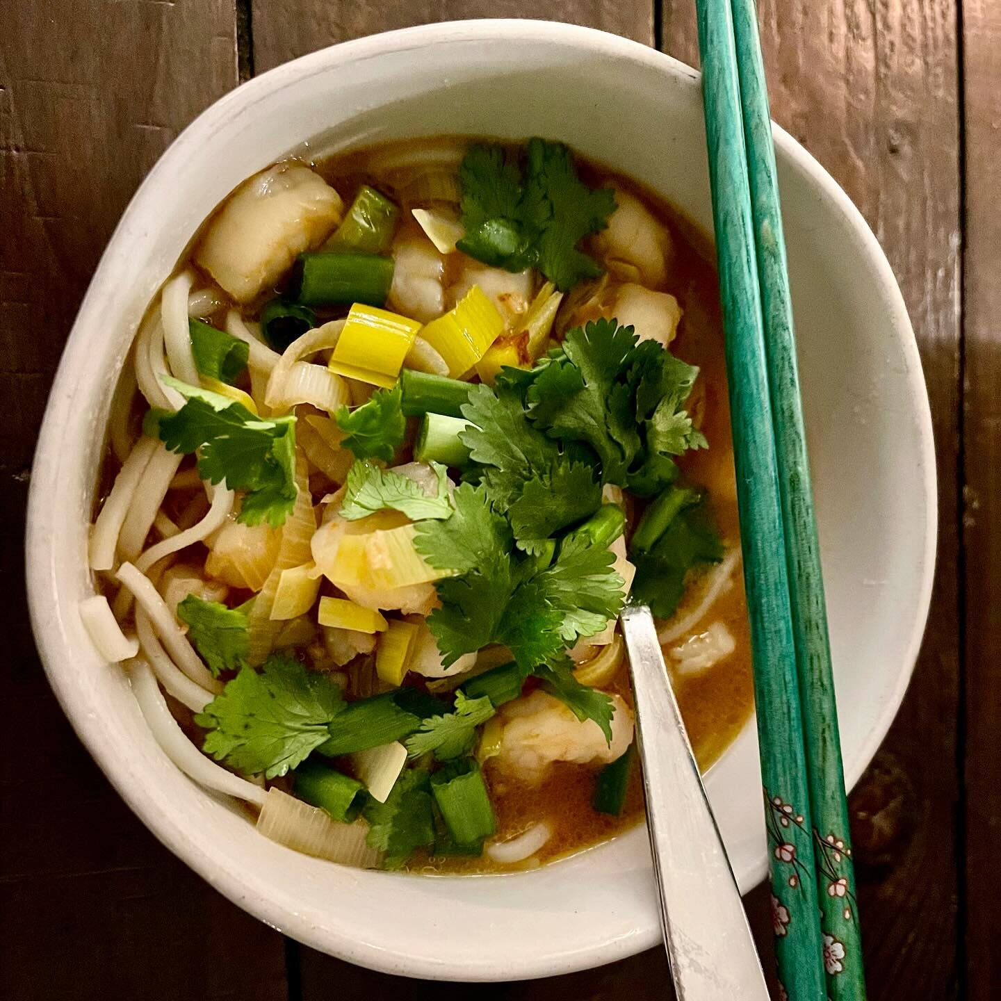 Cozy bowl of shrimp pho for cold winter days 🍜❄️🌨️Stay cozy out there! 

#simplelivinglifestyle #intentionallife #foodphotograph #warmsoup #staycozy #winterwarmer #cozyvibe