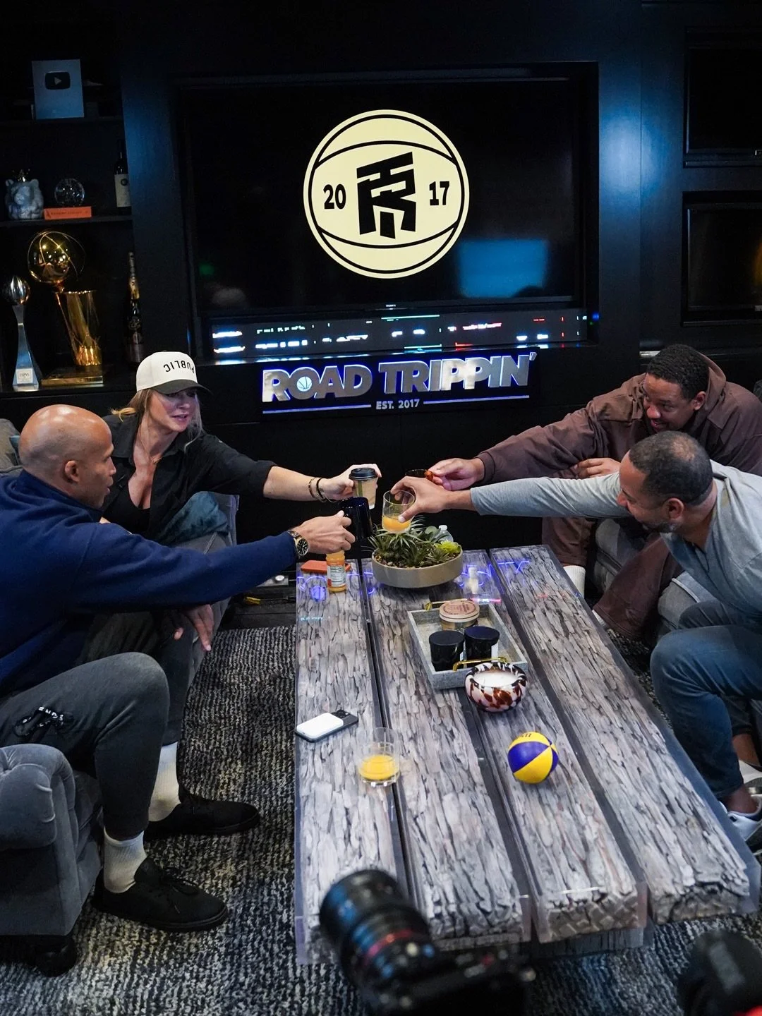 BRANDING IN THE WILD 🤙 Set design, merch, environment, energy. All of it working together, not just looking good but feeling right in the room.

Credit to the @roadtrippin team for bringing the brand to life in a way that feels intentional and lived