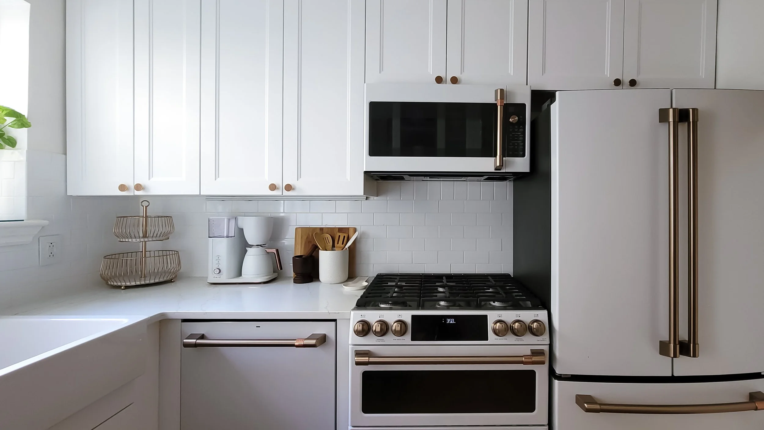 casa 329 kitchen 012.jpg