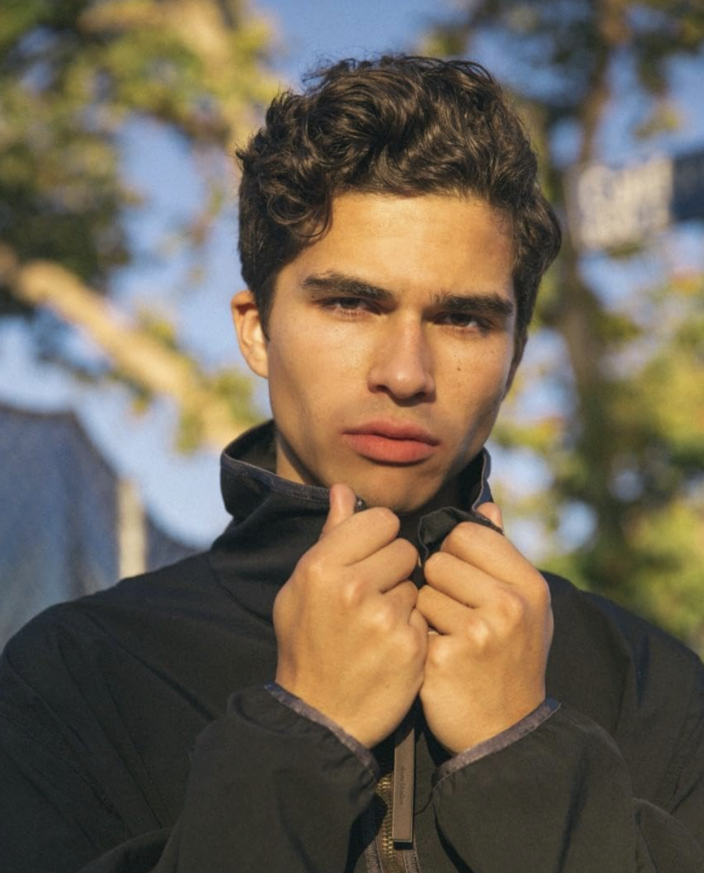 ALEX AIONO