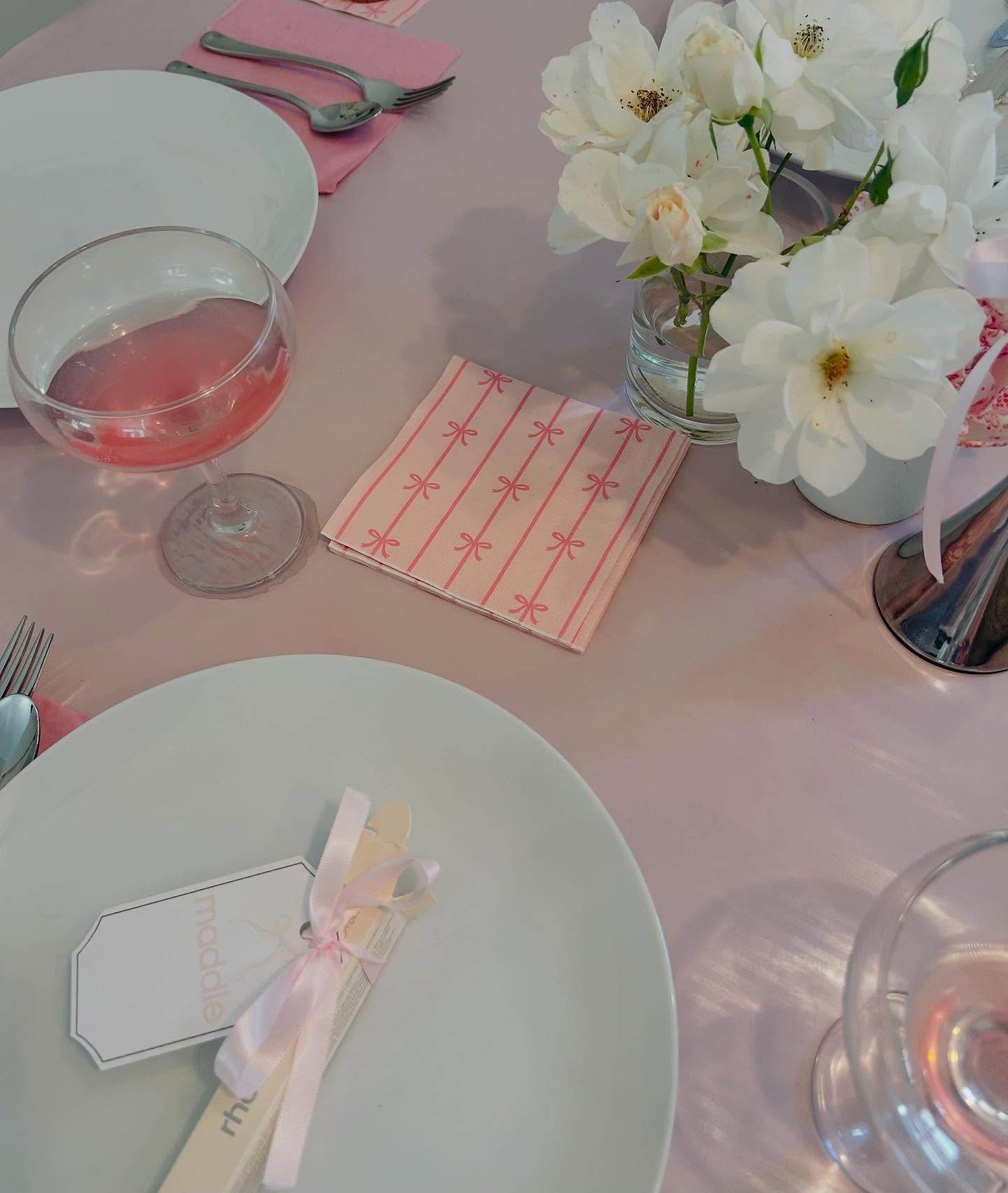 12 POINTS FOR MOM 🎀 

Apparently according to this group of friends, we always do the most &ldquo;aesthetic parties&rdquo;. I mean that&rsquo;s the best compliment ever, but I can&rsquo;t take all the credit. Ava wanted a pink coquette vibe for her 
