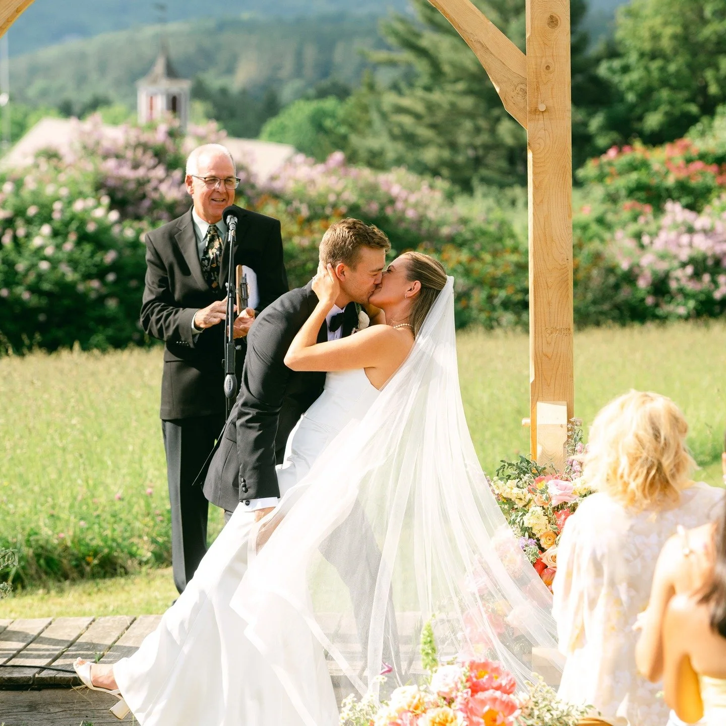 I’m manifesting more weddings like this, where each detail came together to create a once-in-a-lifetime kind of day.
Rentals @vermonttentcompany
Photographer @jasonhupephotography
Band @the_grift_
Catering @the_hindquarter
Bar @fluidbarser