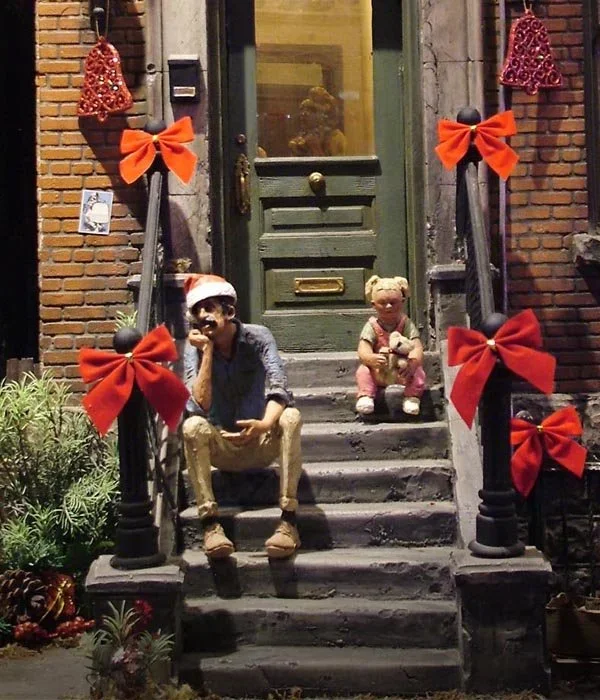 xmas+in+magic+town+2013+stoop.webp