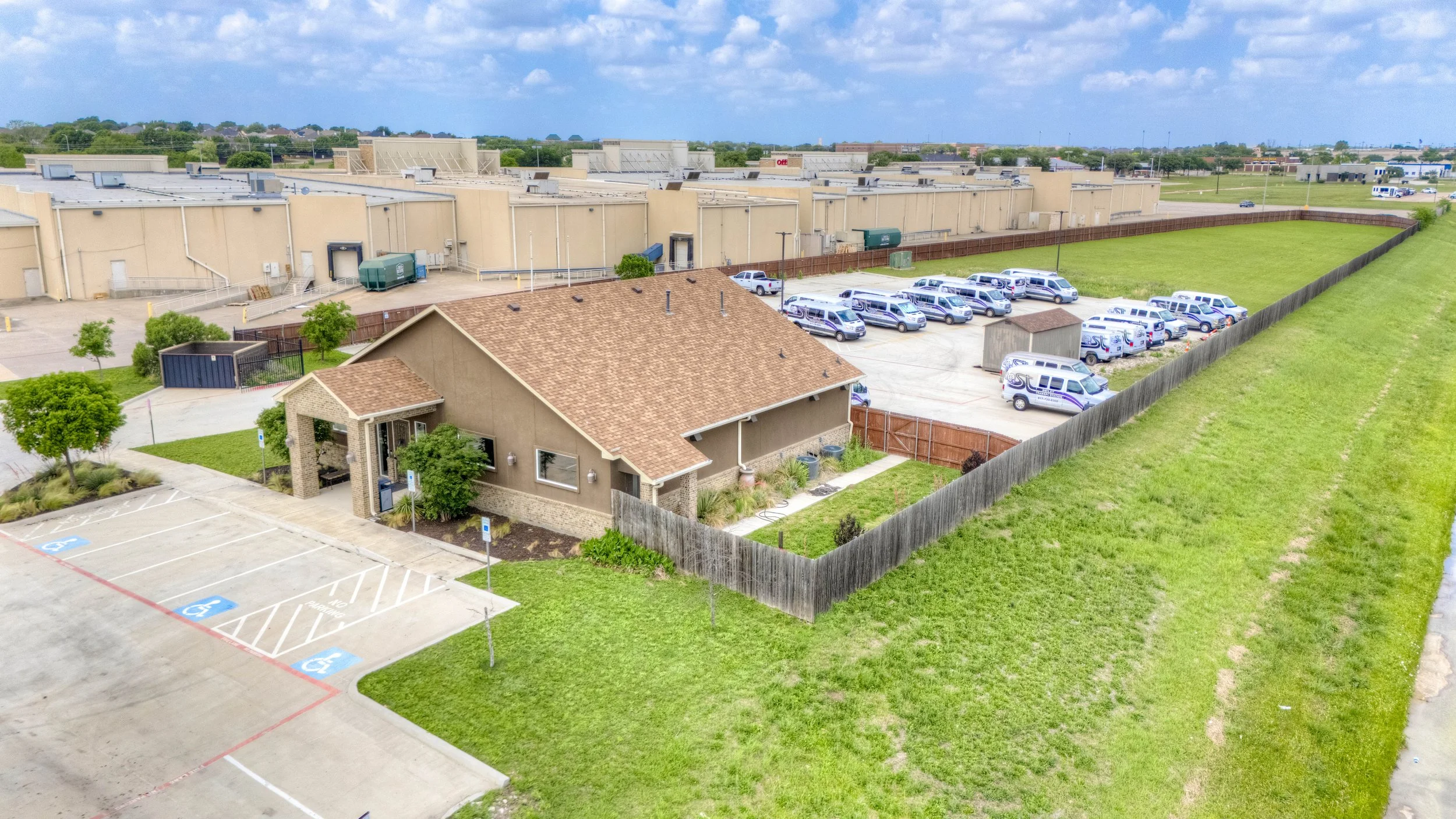 5805 Starnes Rd