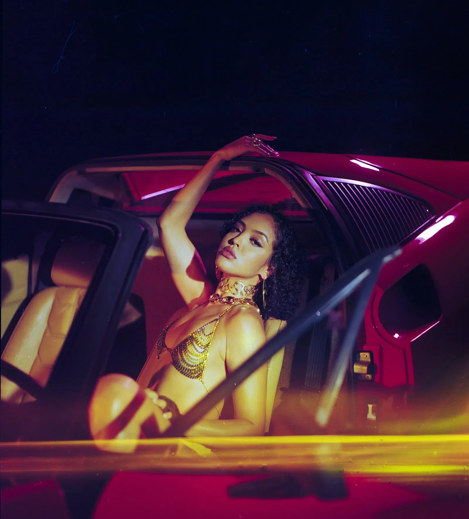 Playboy_PM_Izabela-Guedes_02.jpg