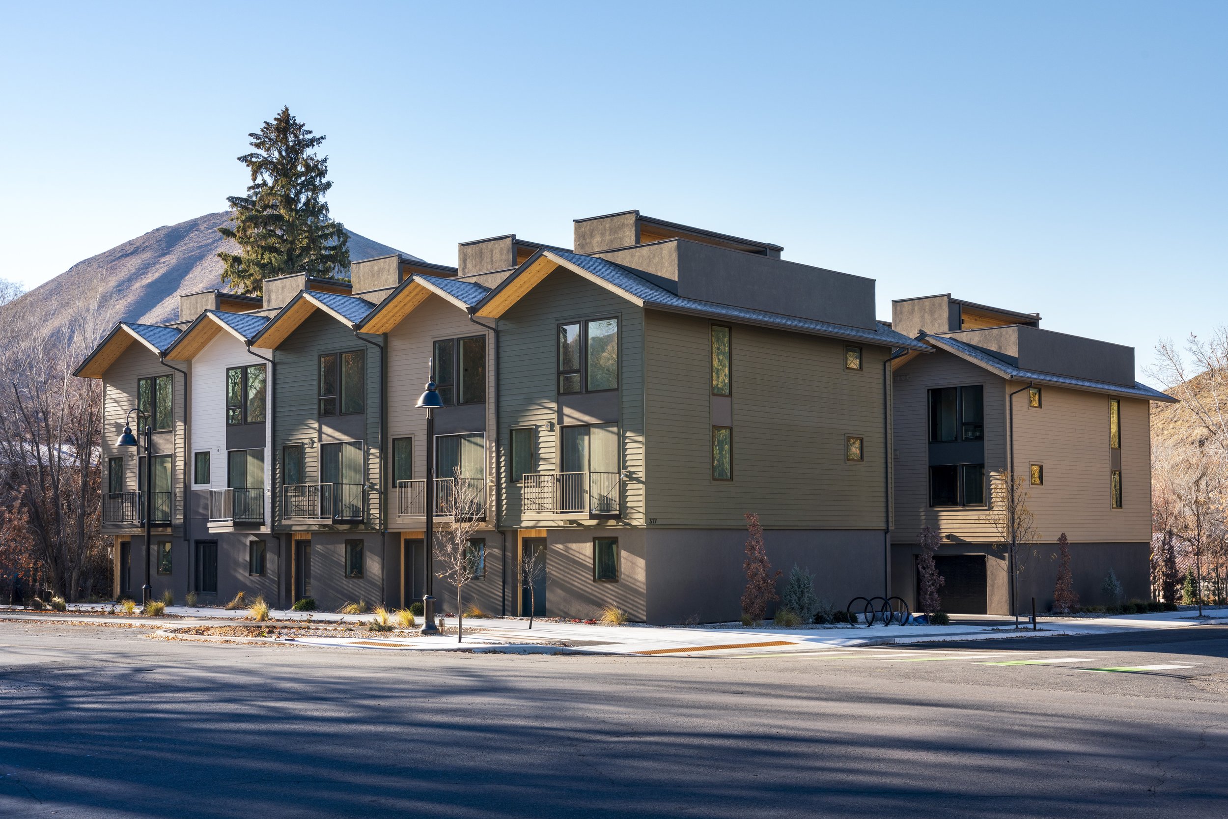 Mid River Townhomes - November 21 2025 - 8-Edit.jpg