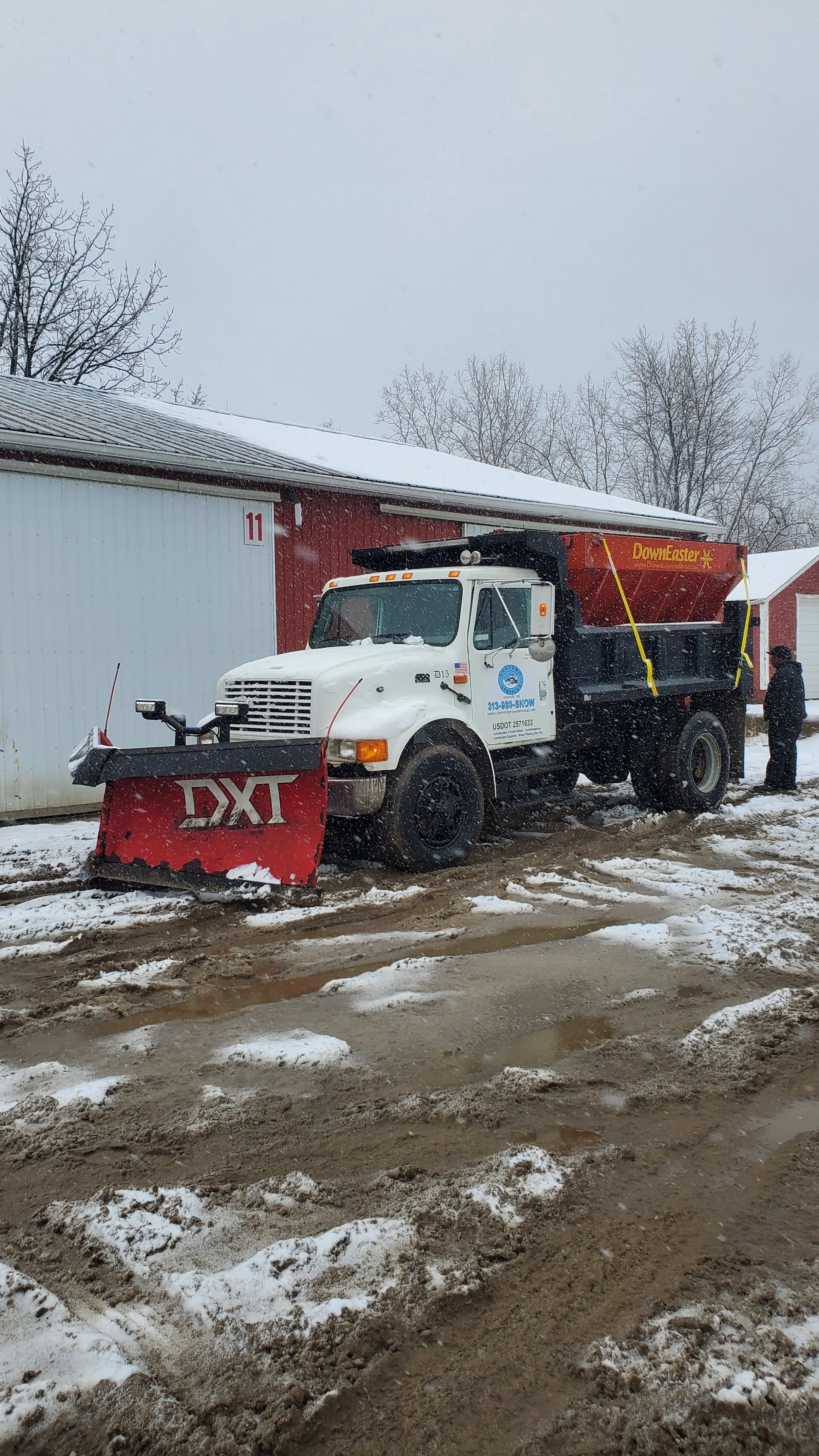 SNOW REMOVAL WAYNE COUNTY