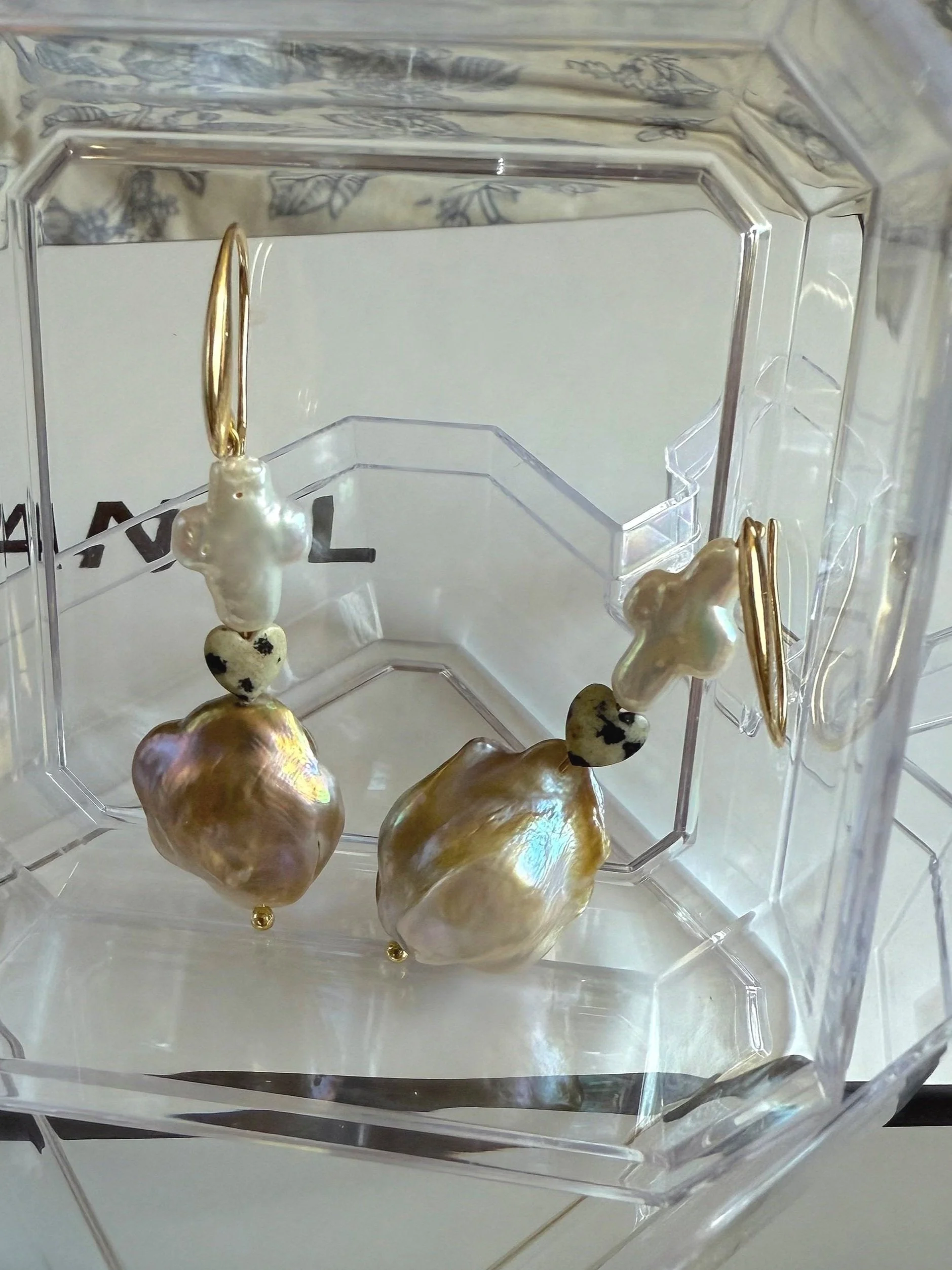 Riviera Puff Pearl Earrings
