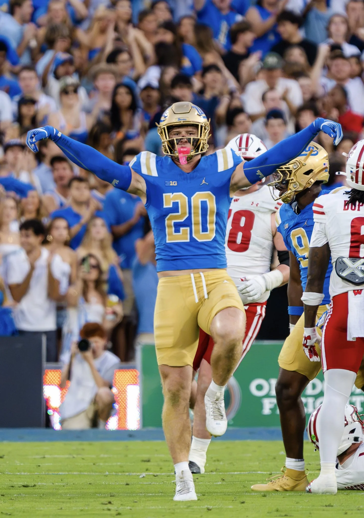 ucla-105.jpg