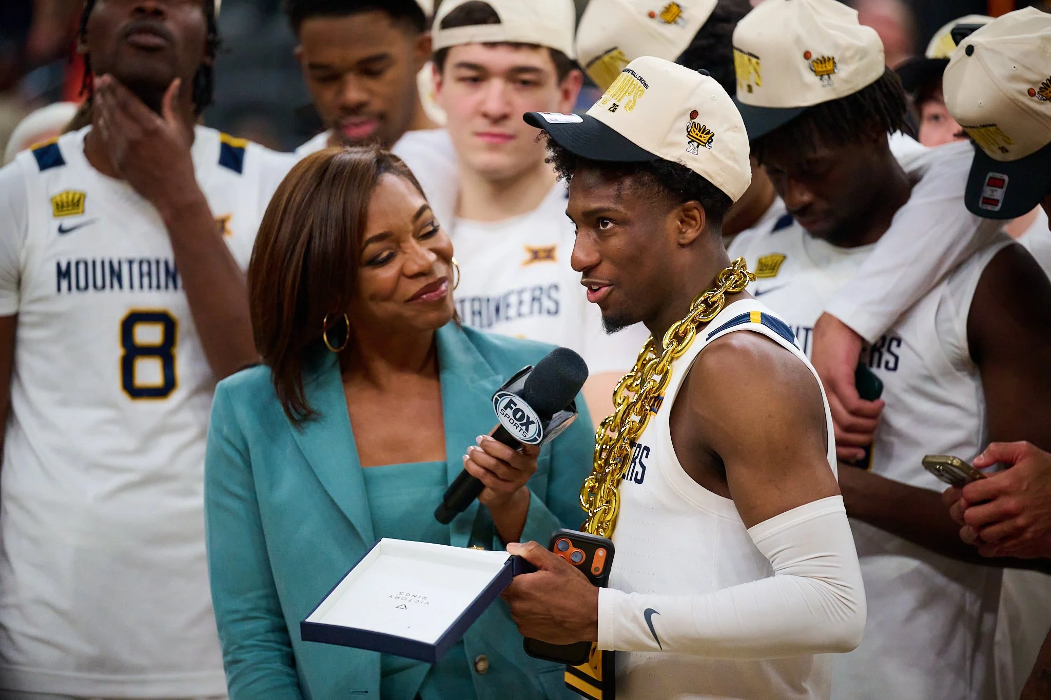 Oklahoma Sooners vs West Virginia Mountaineers_4-5-26_03498.jpg