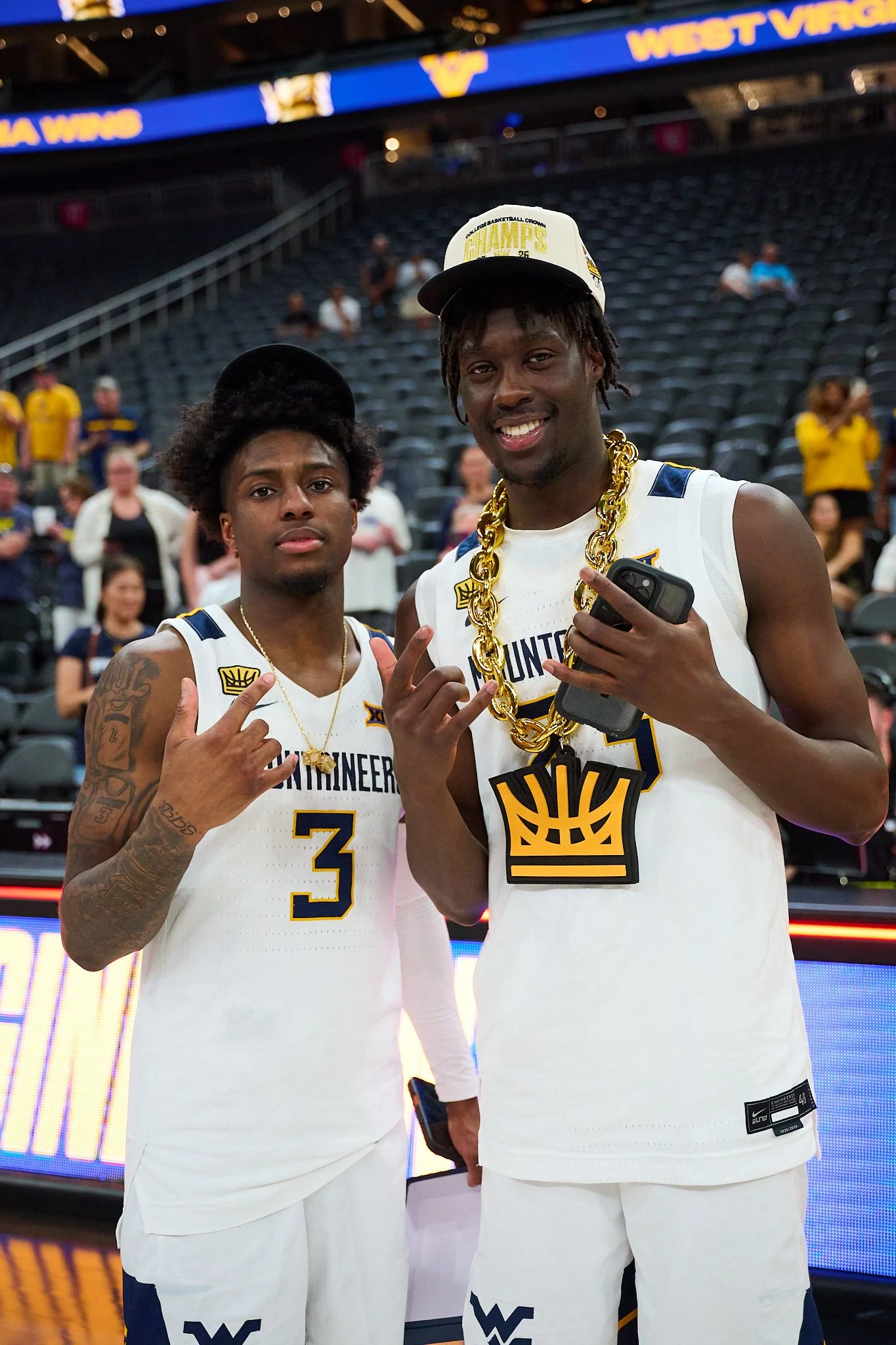 Oklahoma Sooners vs West Virginia Mountaineers_4-5-26_04712.jpg