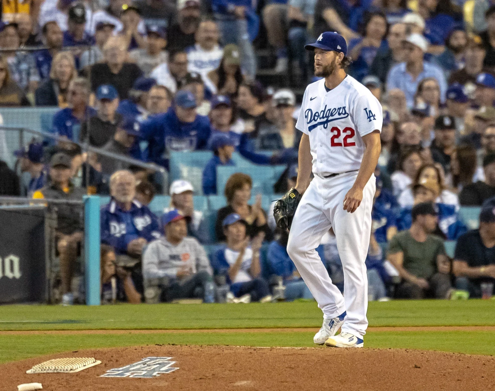 Kershaw gives up three runs as the Padres beat the Dodgers 5-3 in Game 2 of the NLDS