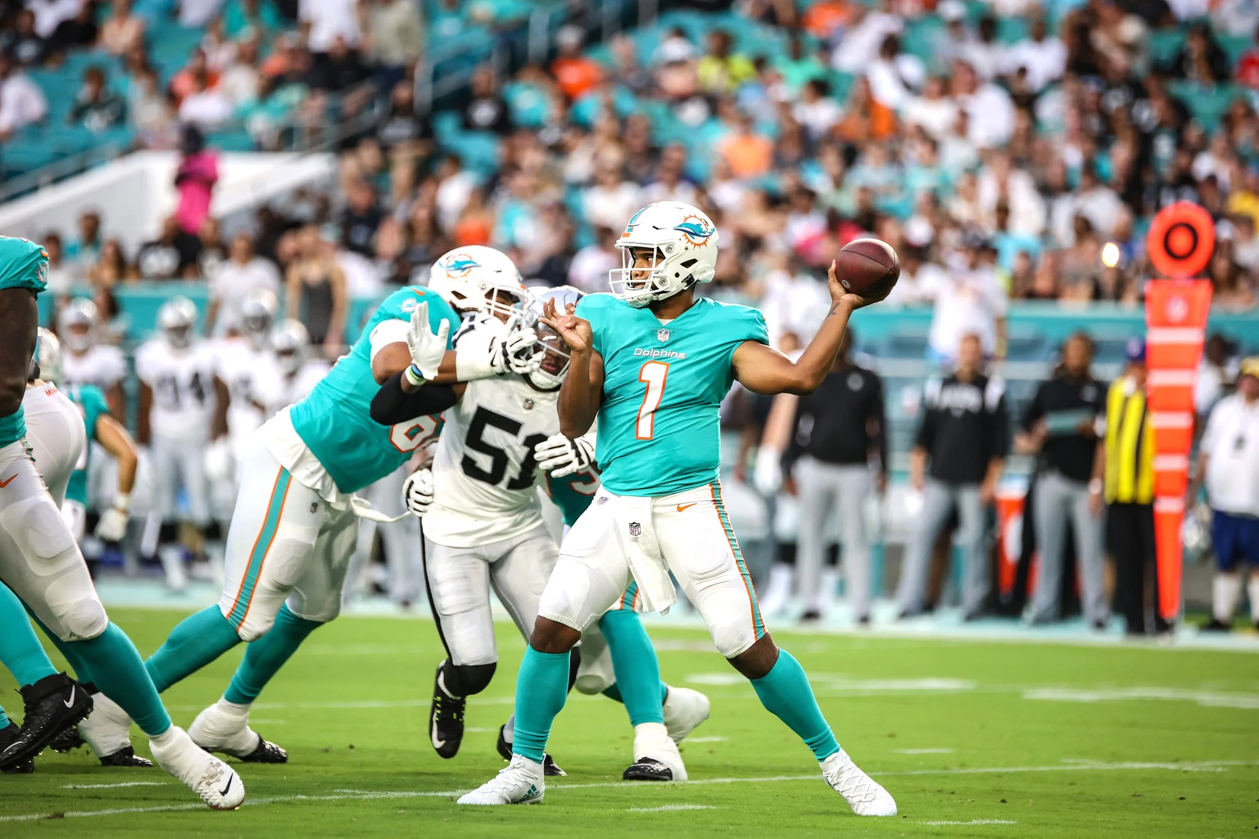 Raiders beat Dolphins 15-13 in Tagovailoa's preseason debut