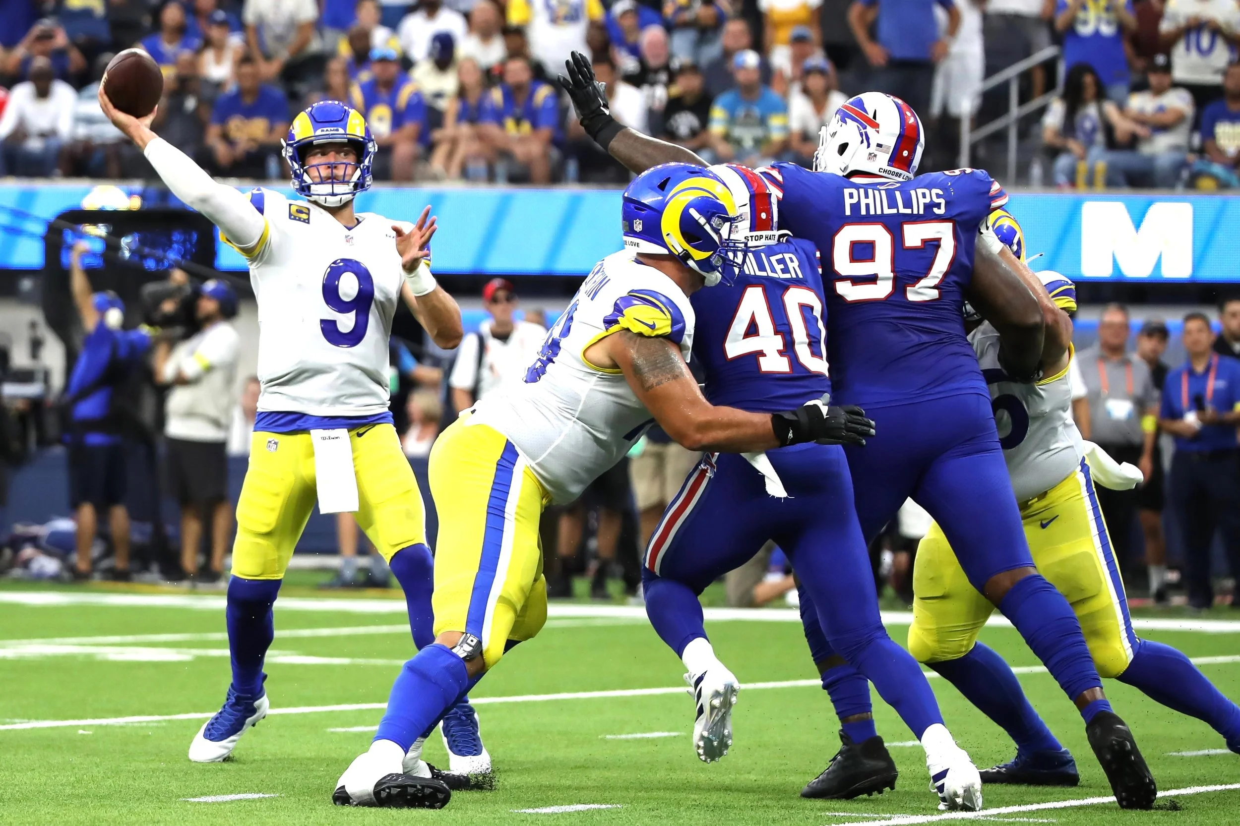 The Bills' defense spoiled the Rams' Season Home Opener 31-10