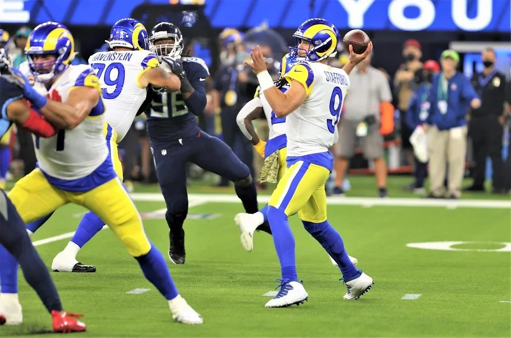 Titans' Defense Too Much for Rams in 28-16 Defeat