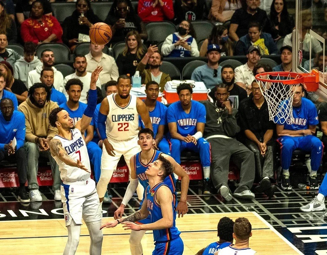 Clippers rout OKC Thunder 138-88 in the final game of the season