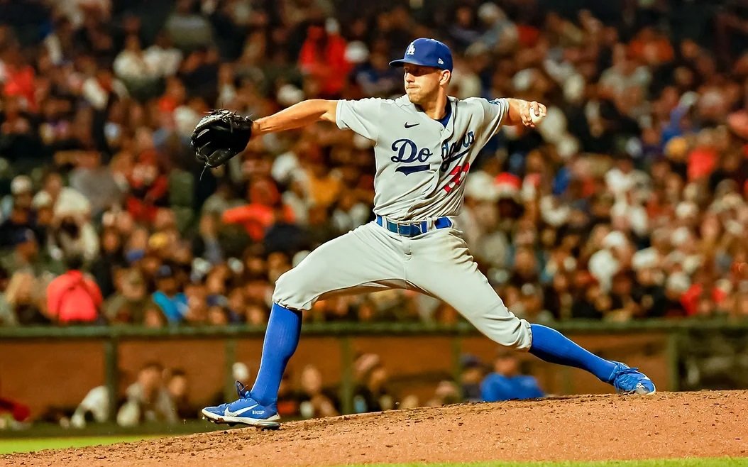 Tyler Anderson gets run support to help beat the Giants 9-5