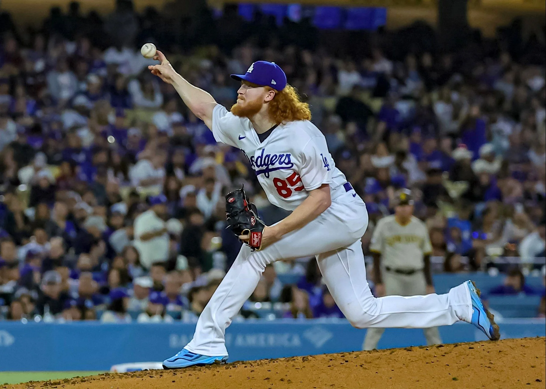 The Dodgers beat the Padres 4-2 in the series opener