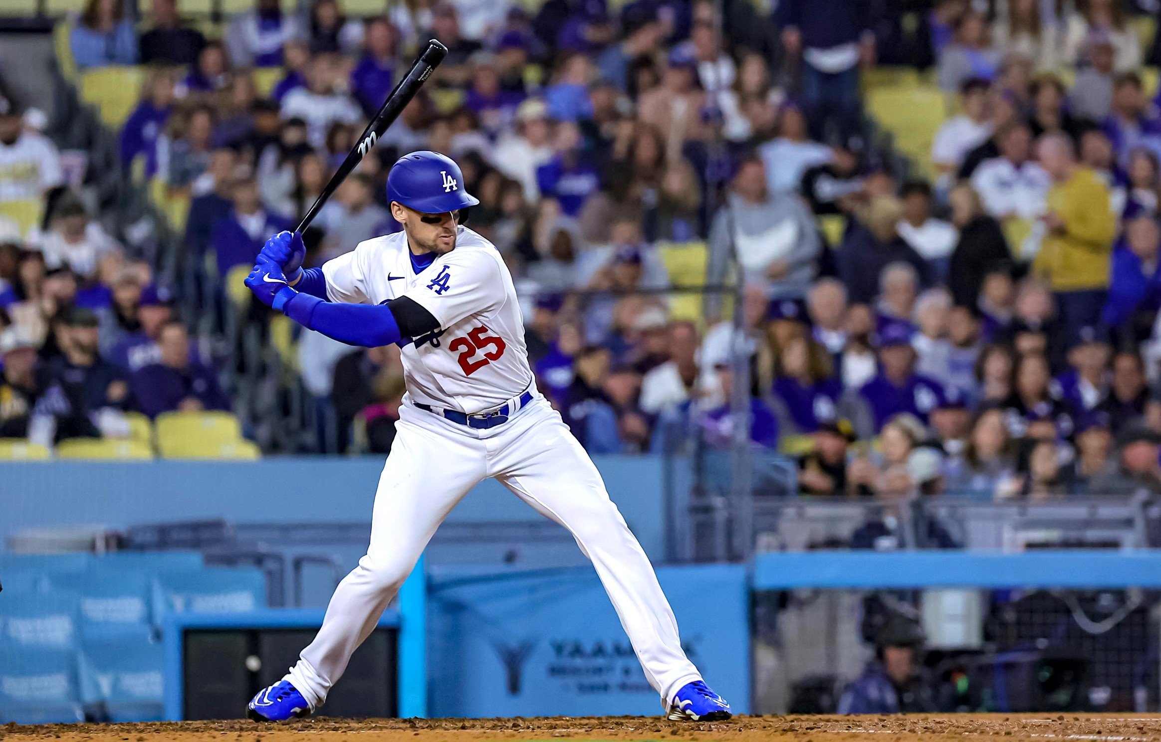 The Dodgers get a walk-off win over Minnesota in extra innings