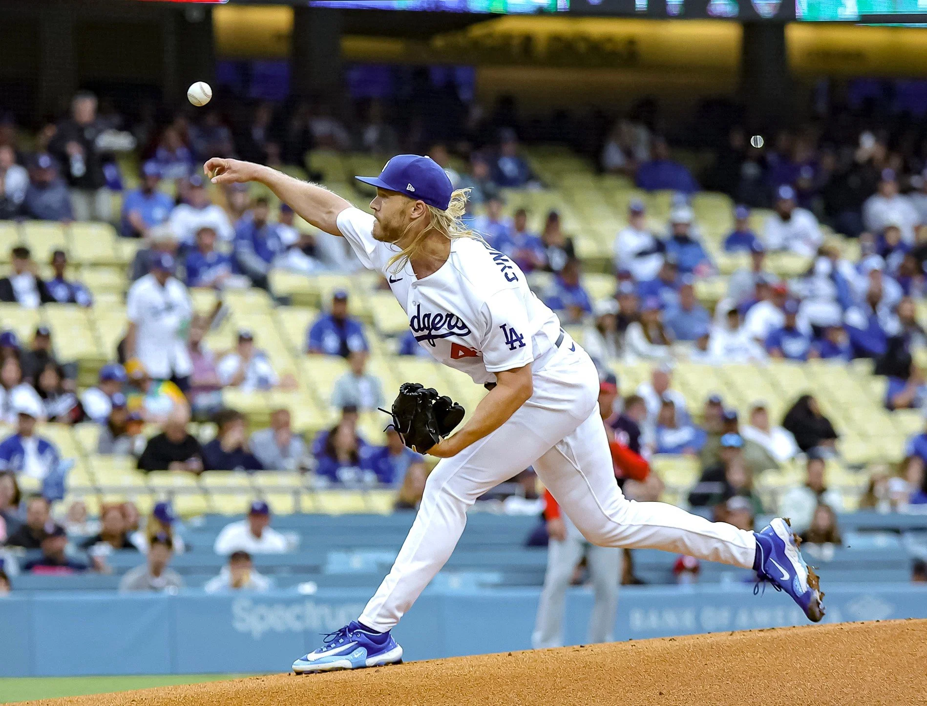 Noah Syndergaard struggles early as the Dodgers fall to the Nationals 10-6