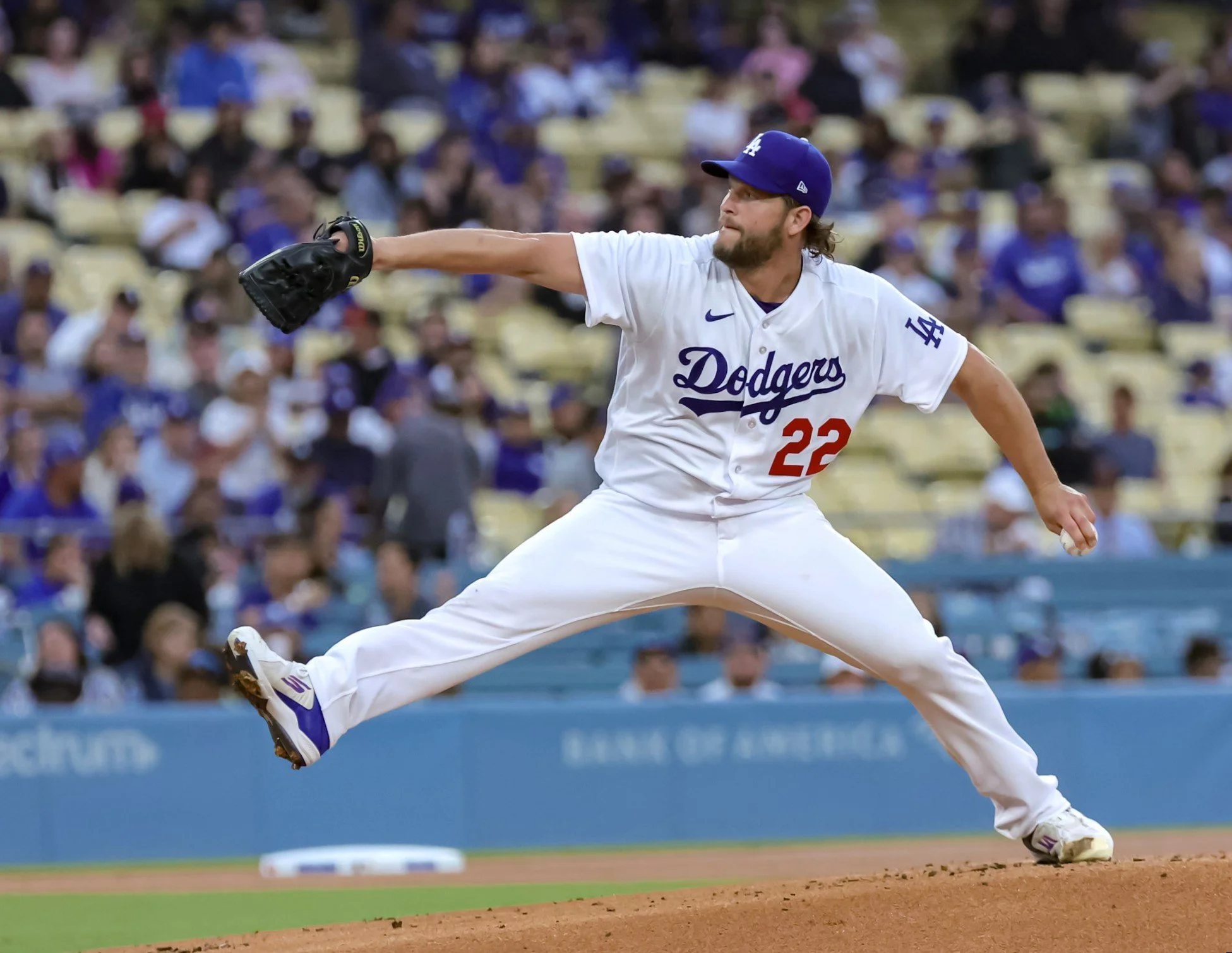 Poor pitching allow White Sox to come from behind to beat the Dodgers 8-4