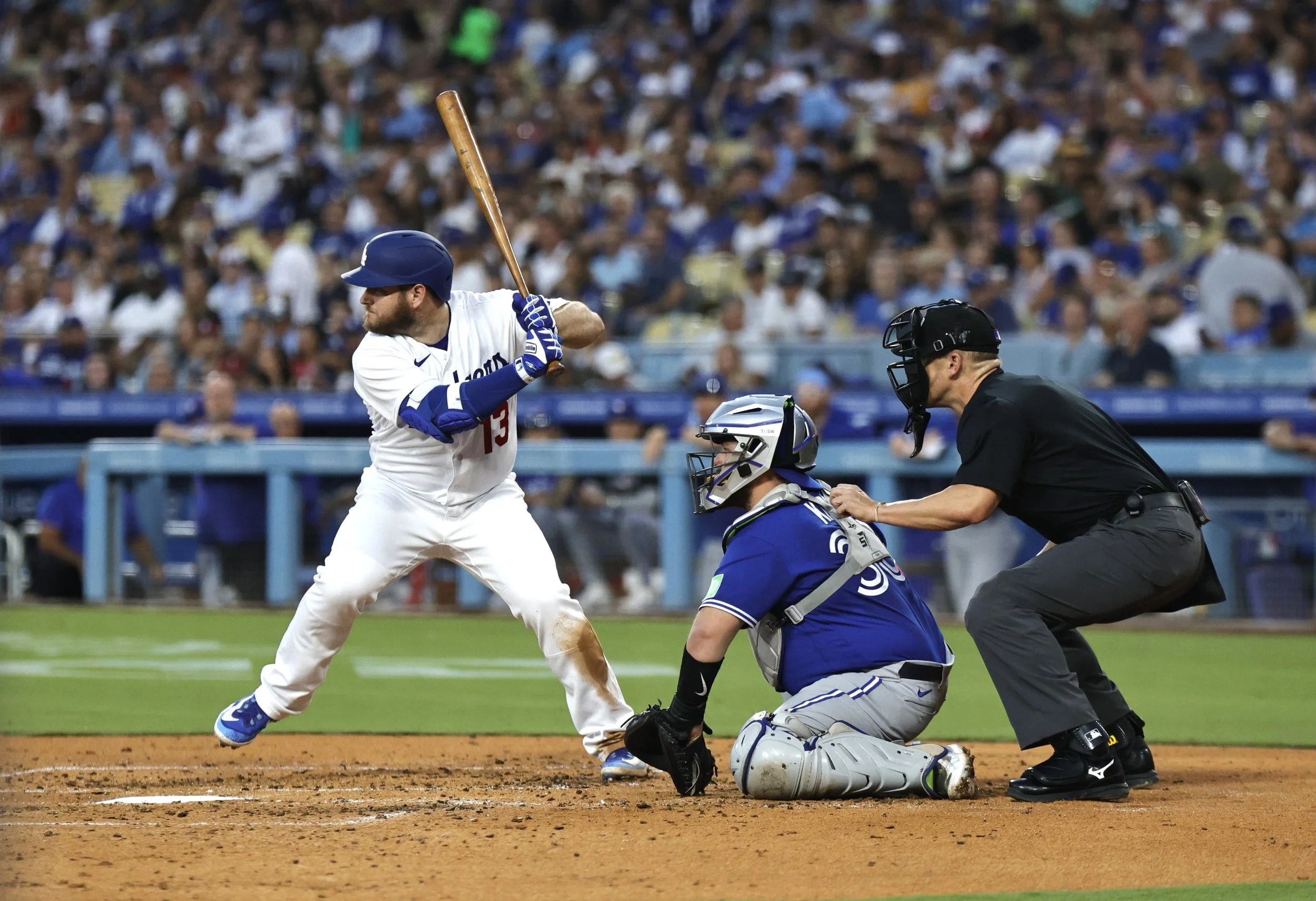 The Dodgers fall to Toronto in extra innings 6-3