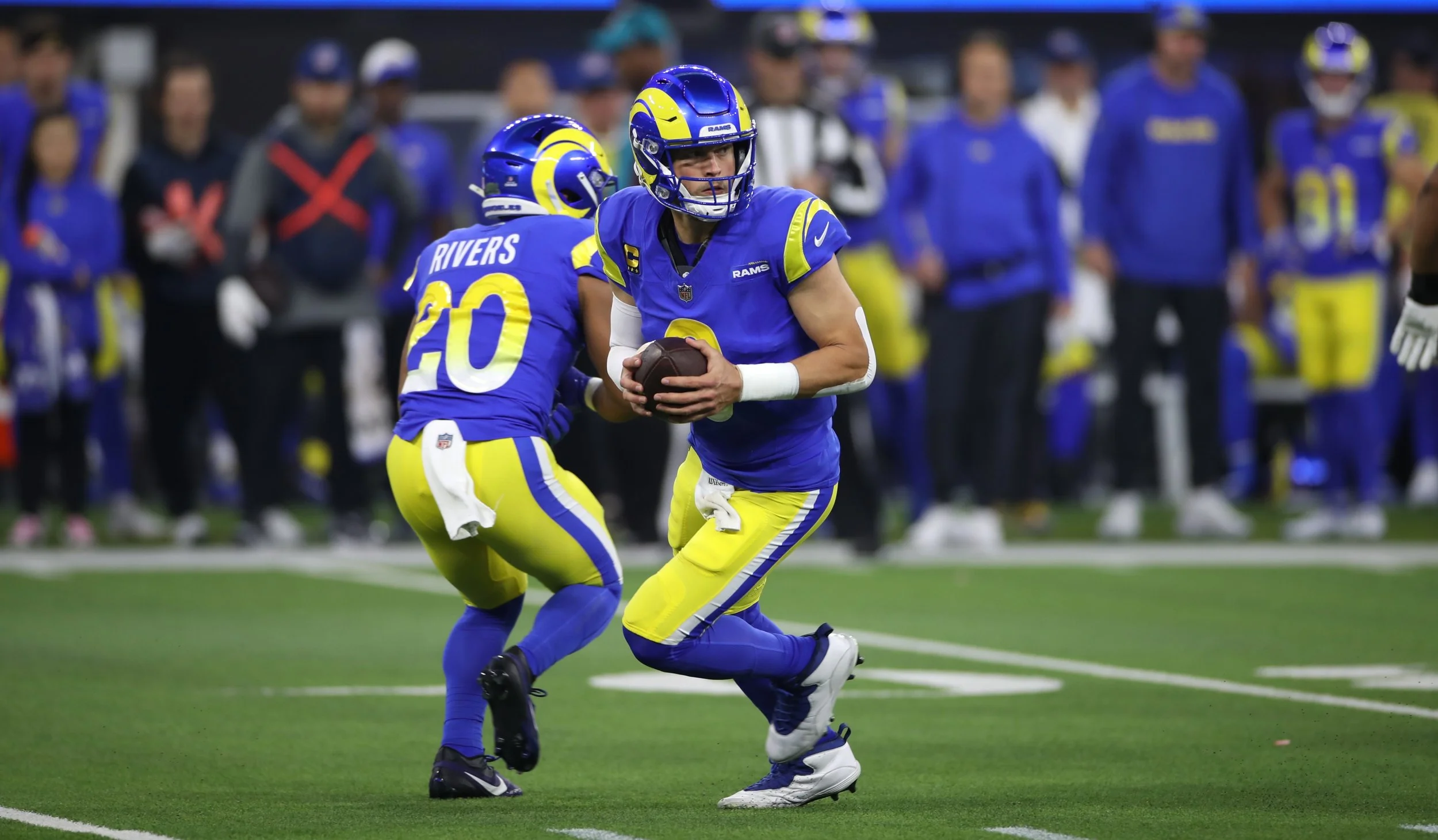 The L.A. Rams survive a late surge by the New Orleans Saints to win 30-22