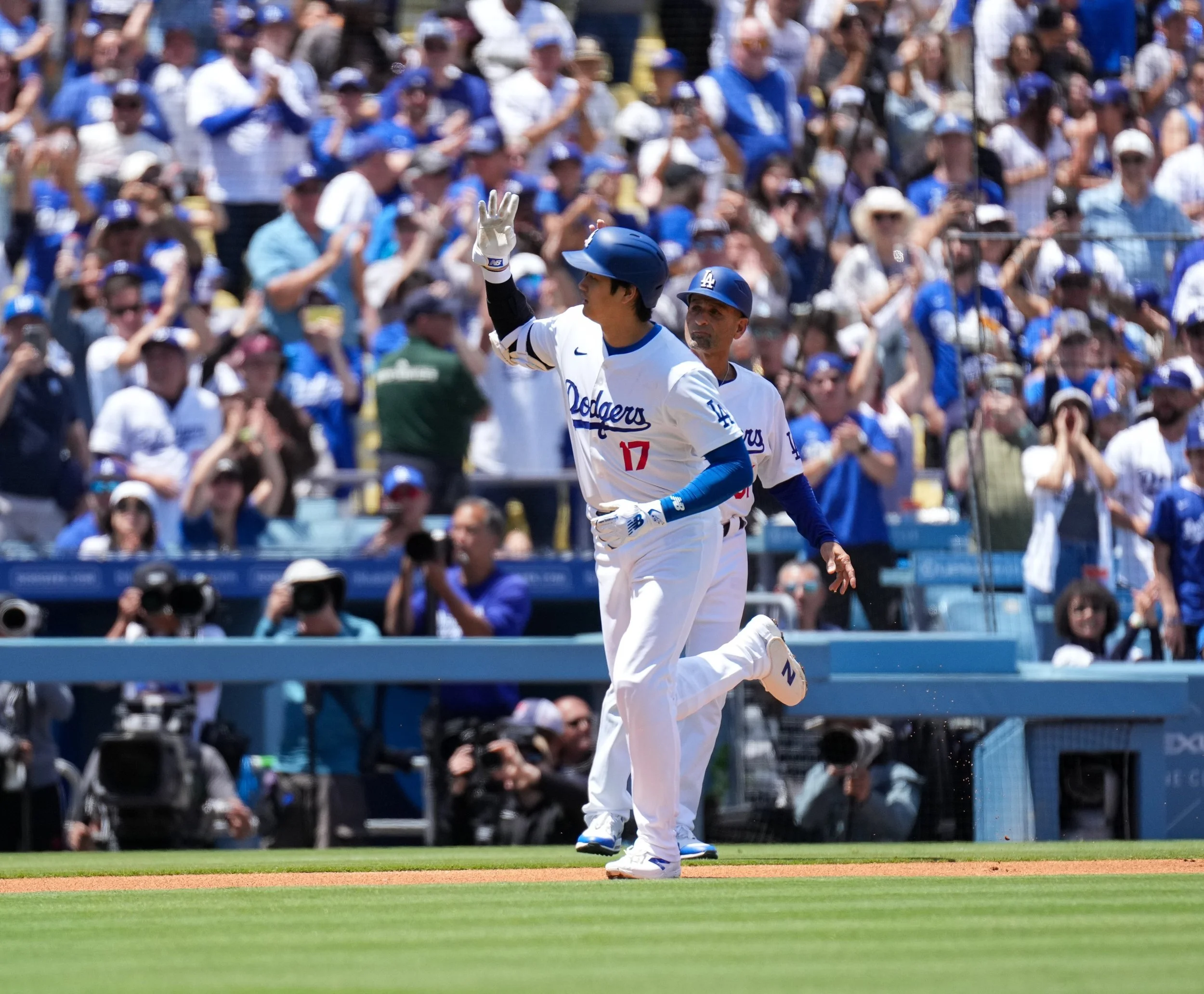 Cincinnati seeing red as&nbsp;Ohtani’s&nbsp;walk-off hit gives the Dodgers a 3-2 win in 10th inning thriller.