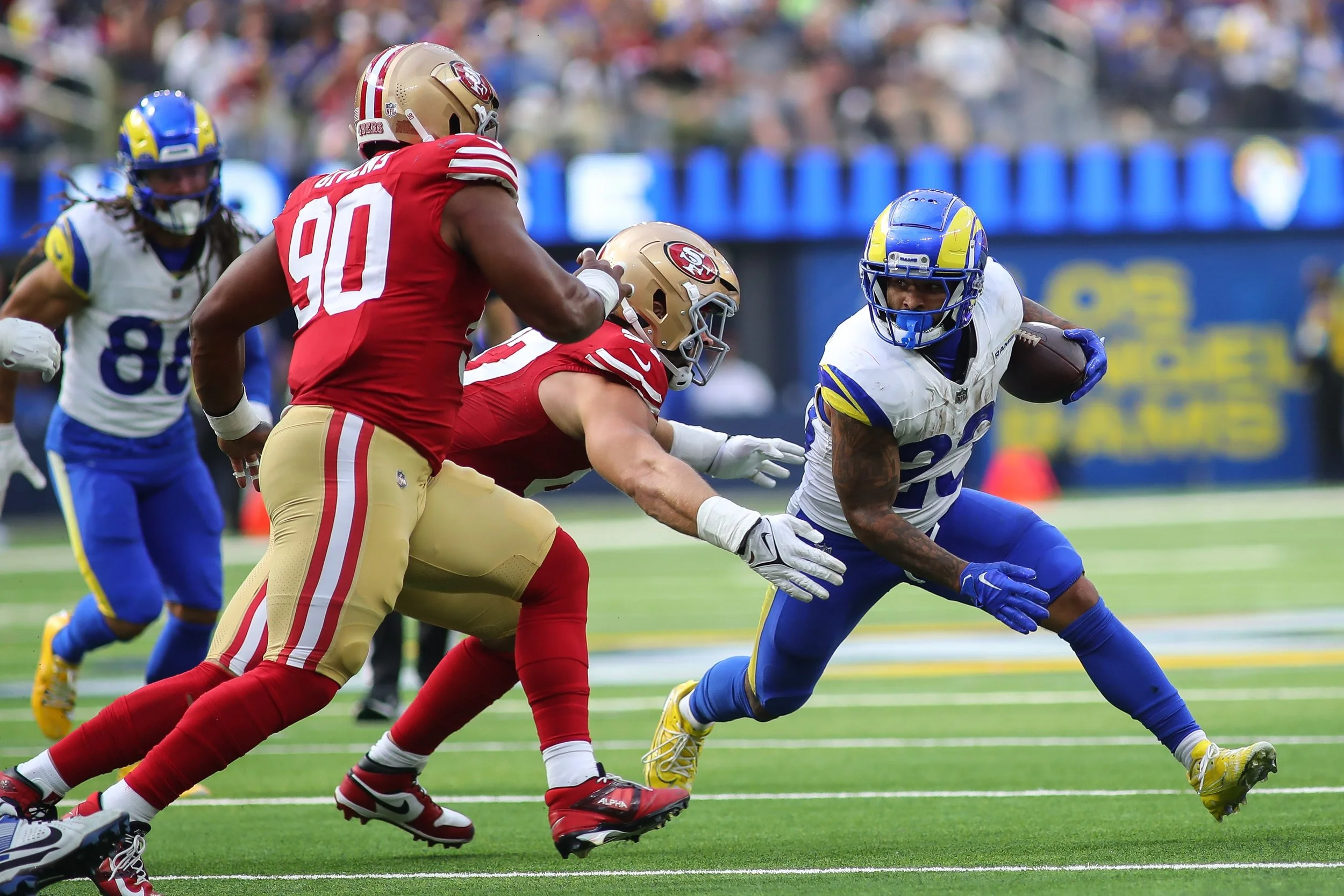 Kyren Williams and the Rams beat the 49ers 27-24 in home opener