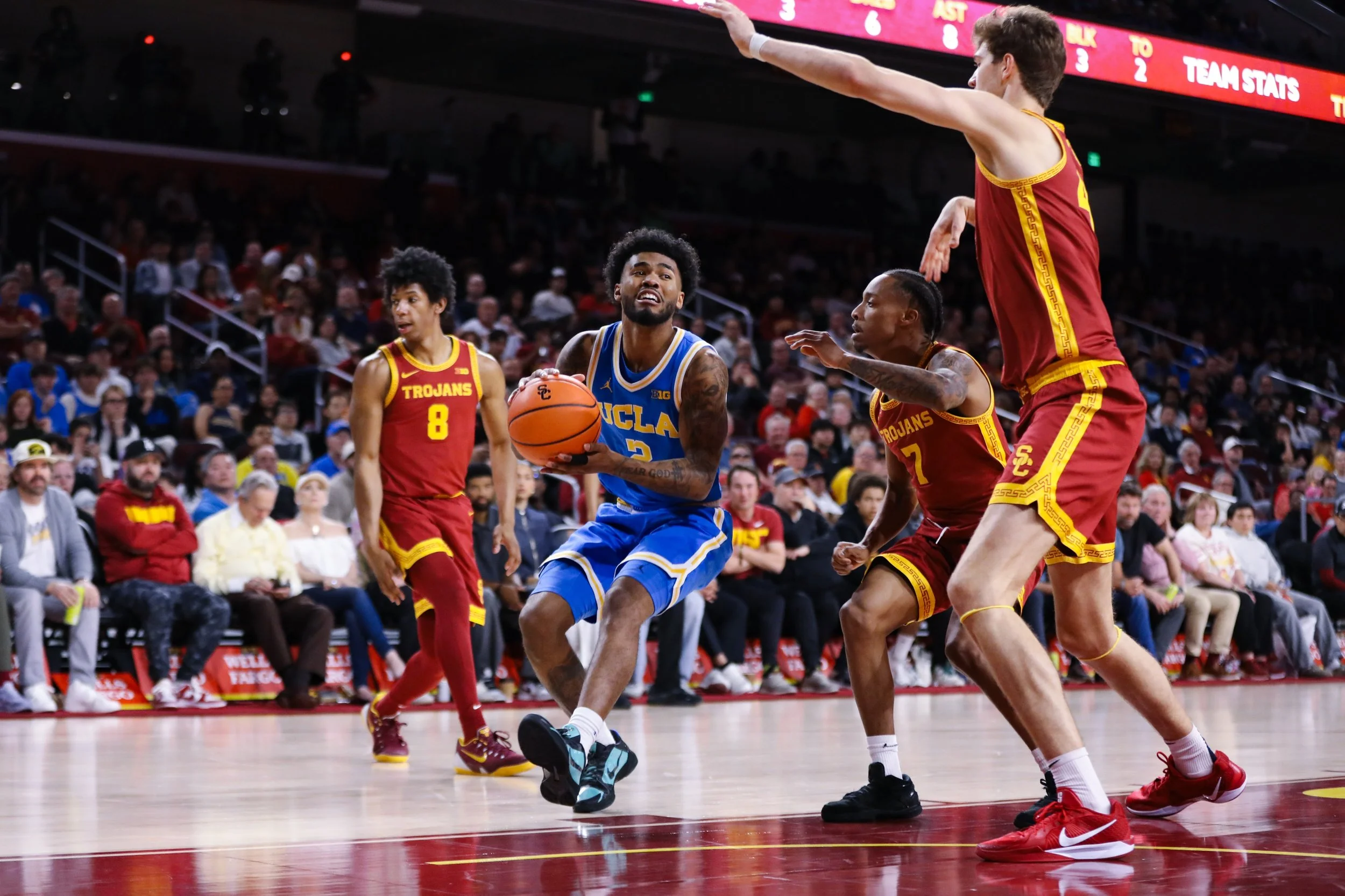 Donovan Dent Unstoppable as the Bruins beat the Trojans 89-68