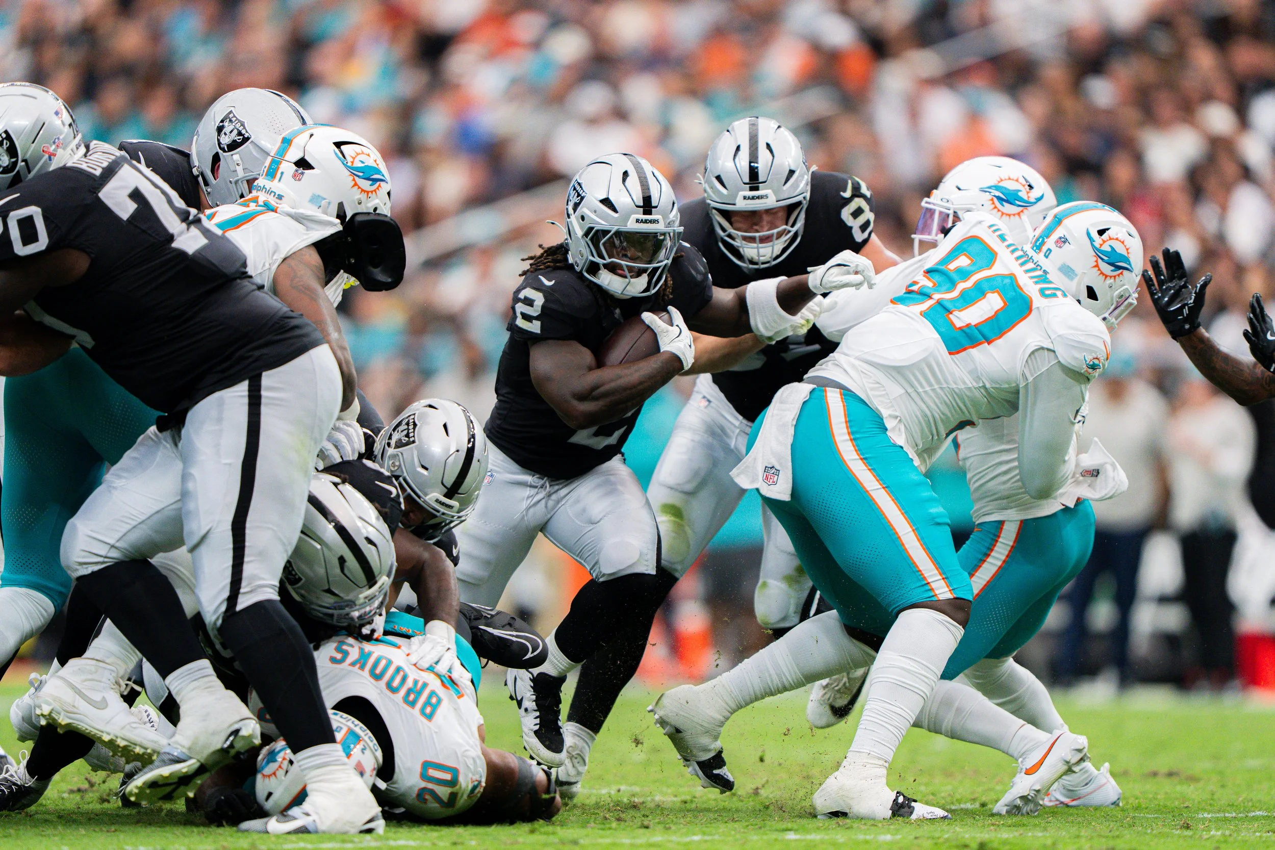 Jeanty, Cousins Deliver as Raiders Open Kubiak Era With 27-13 Win Over Dolphins