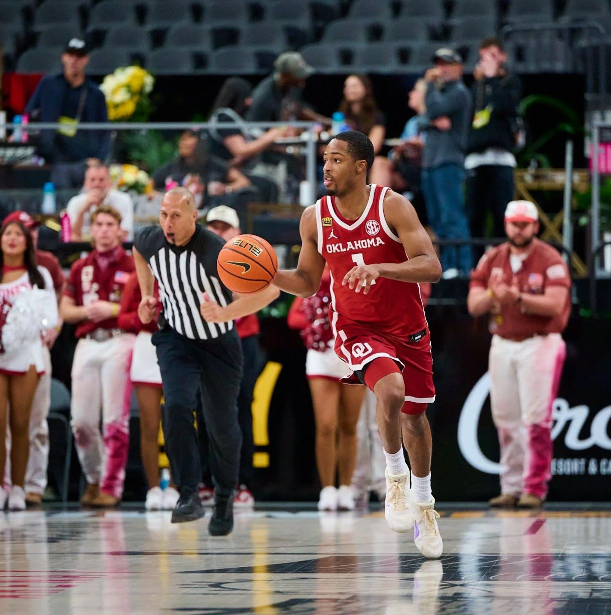 Oklahoma Sooners vs West Virginia Mountaineers_4-5-26_01524.jpg