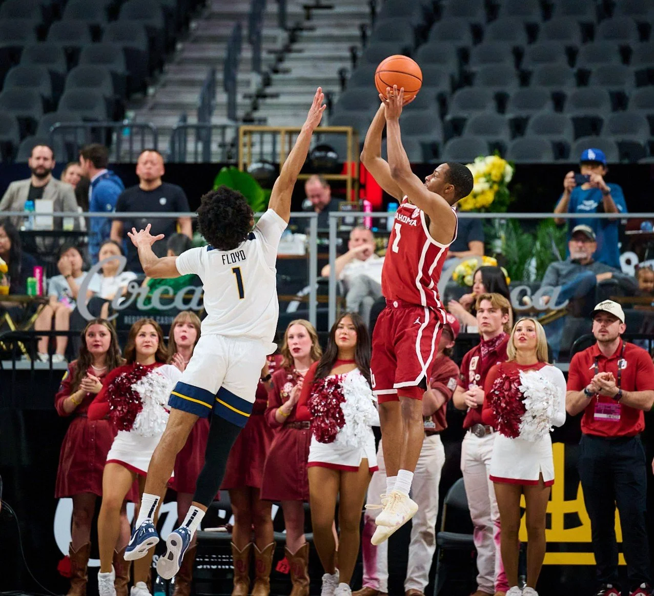 Oklahoma Sooners vs West Virginia Mountaineers_4-5-26_02351.jpg