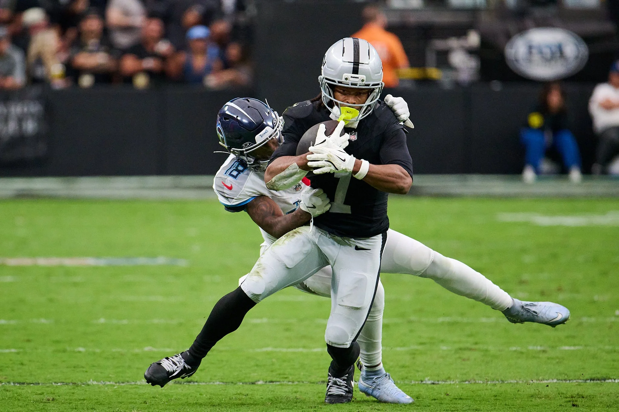 Tennessee Titans vs Las Vegas Raiders_10-12-25_01948.jpg