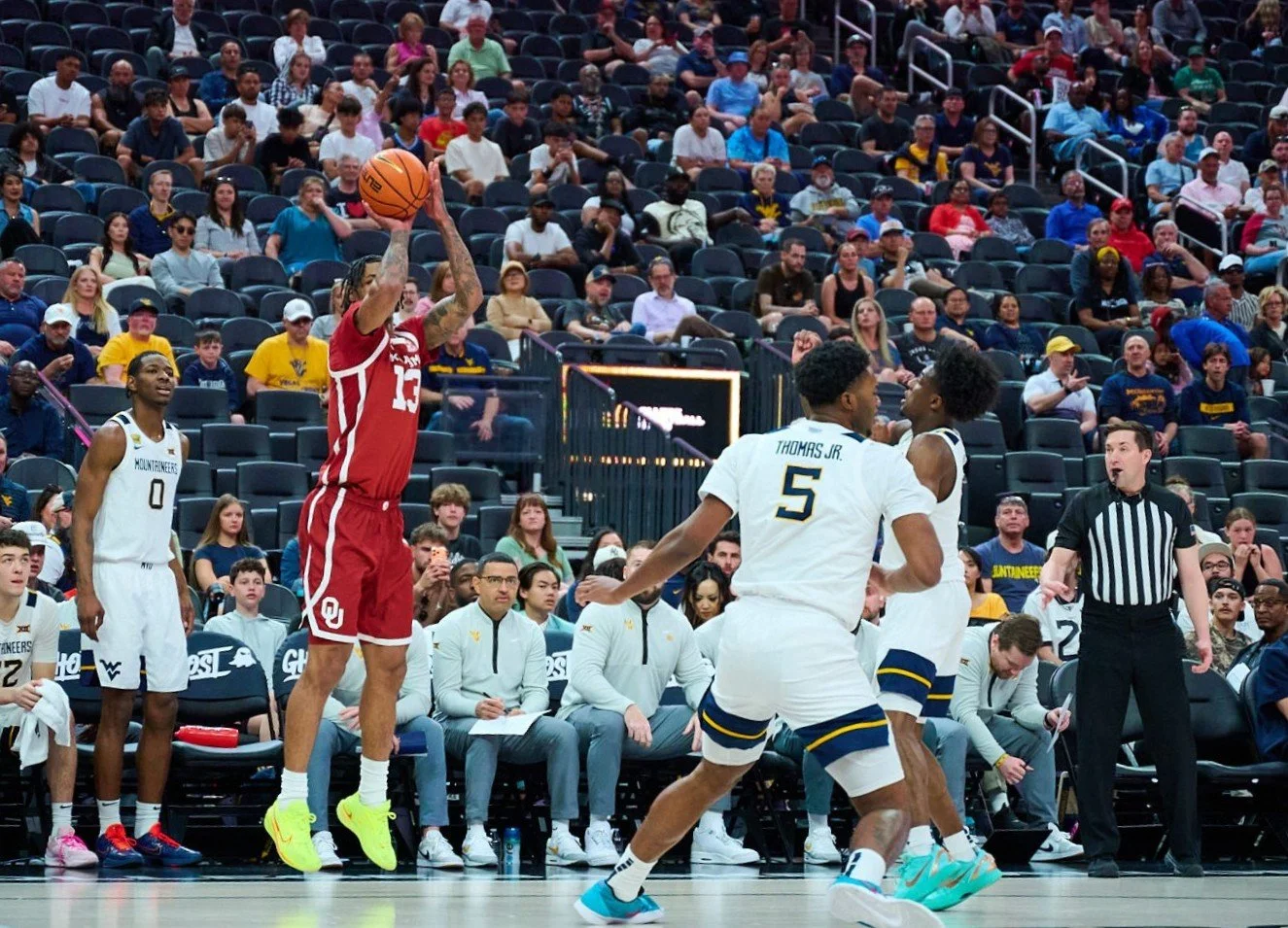 Oklahoma Sooners vs West Virginia Mountaineers_4-5-26_04127.jpg