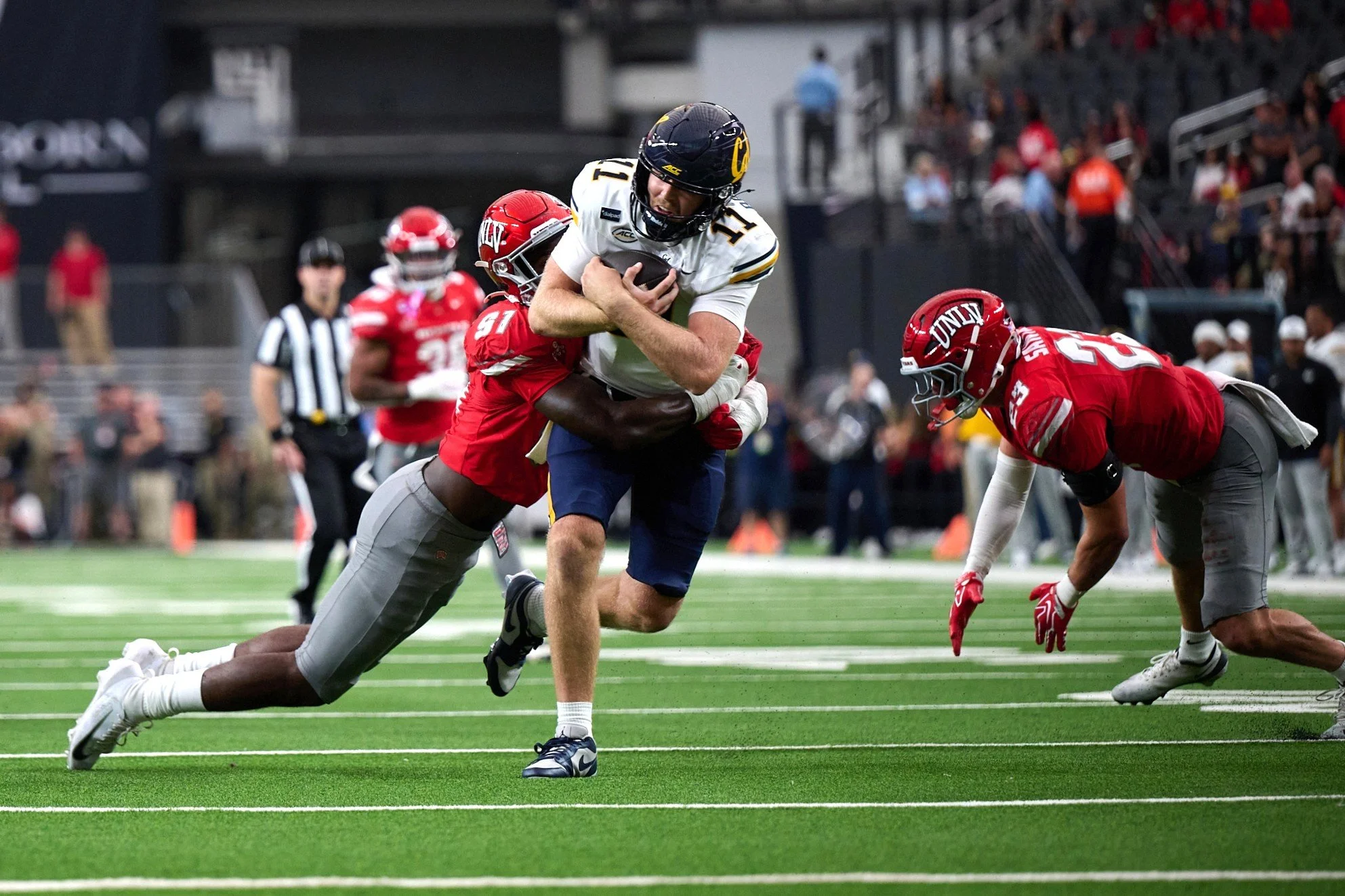 10-3-26_California Golden Bears vs UNLV Rebels_09739.jpg