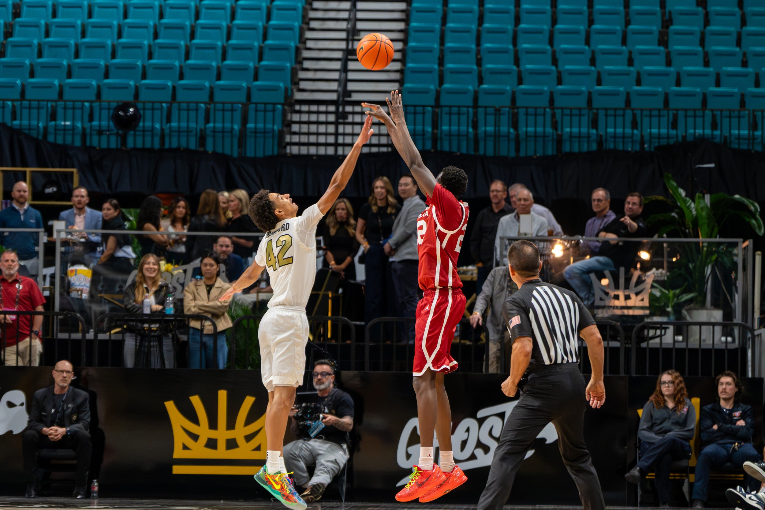 Quarterfinals OU vs CU April 1-0752.jpg