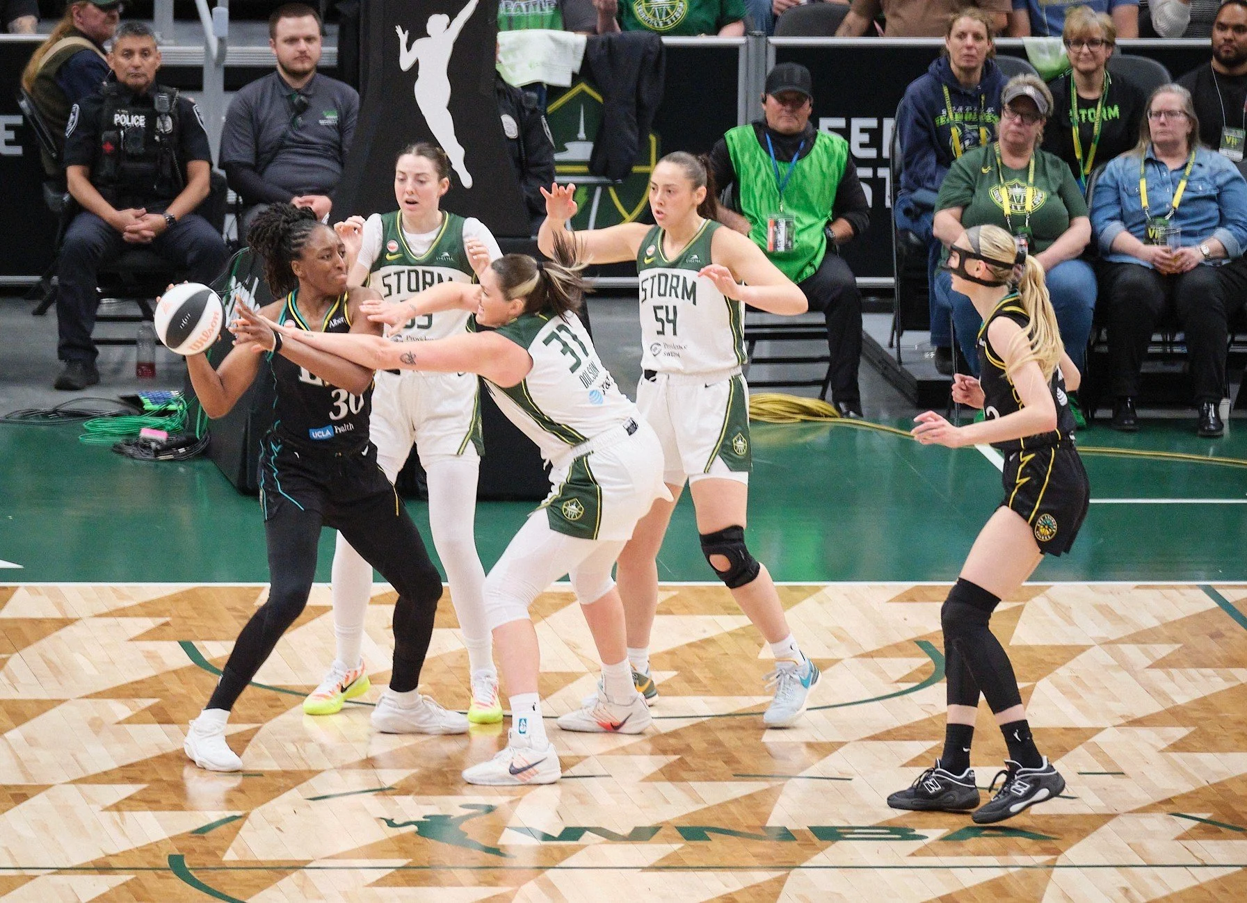 6-10-26 Los Angeles Sparks @ Seattle Storm