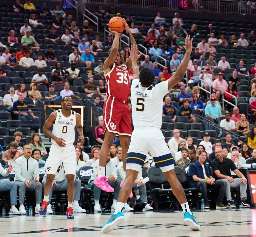 Oklahoma Sooners vs West Virginia Mountaineers_4-5-26_04092.jpg