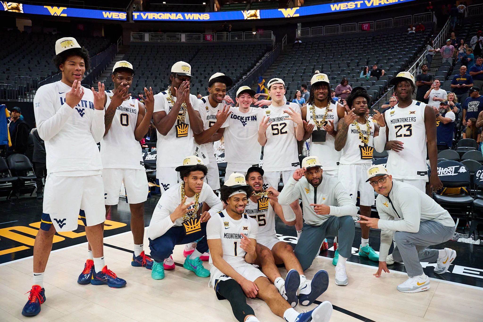 Oklahoma Sooners vs West Virginia Mountaineers_4-5-26_04623.jpg